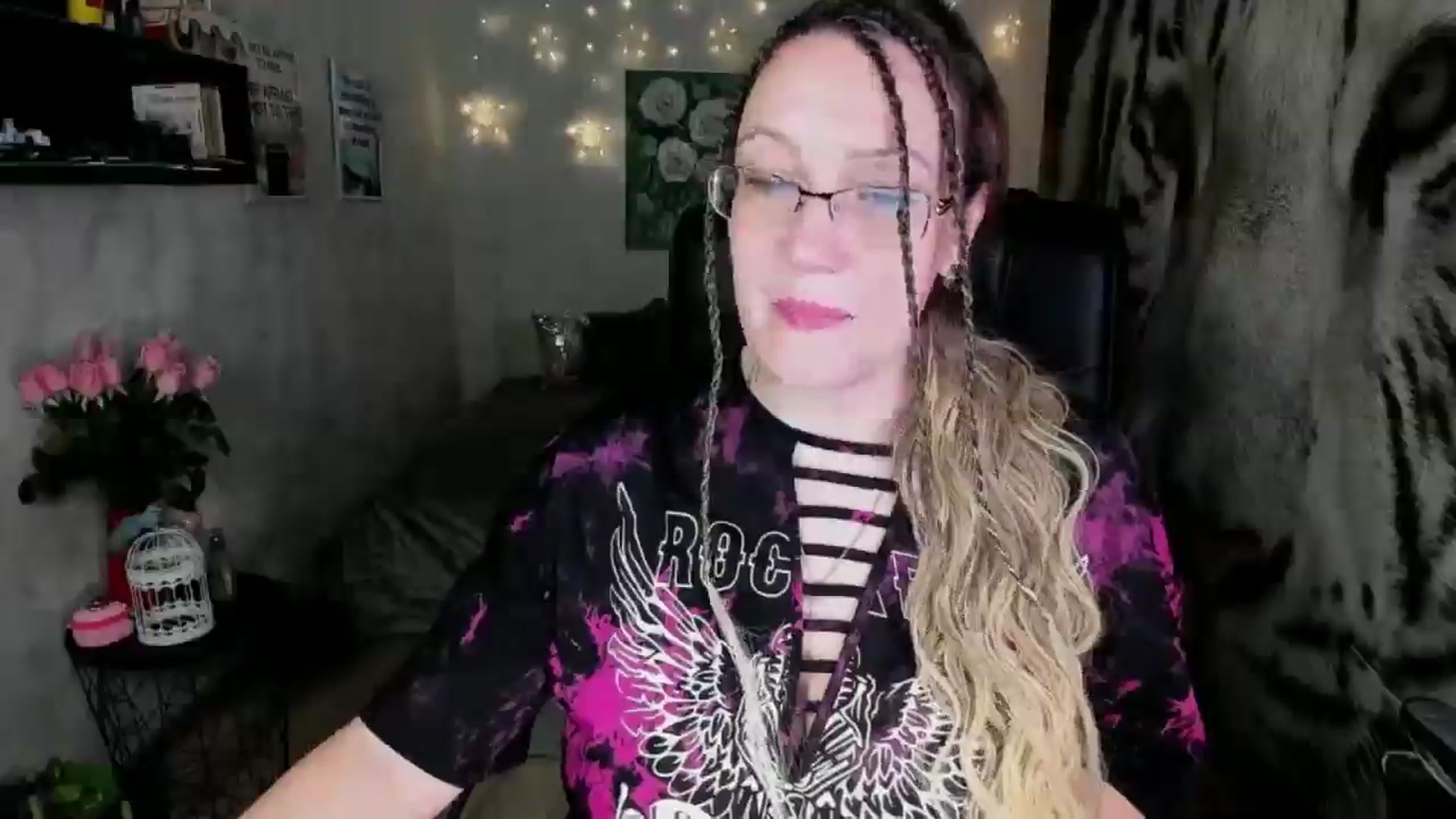 Gallery image thumbnail from AnkaSweet's myfreecams stream on, 06/08/2025, 23:19 image 10 of 20