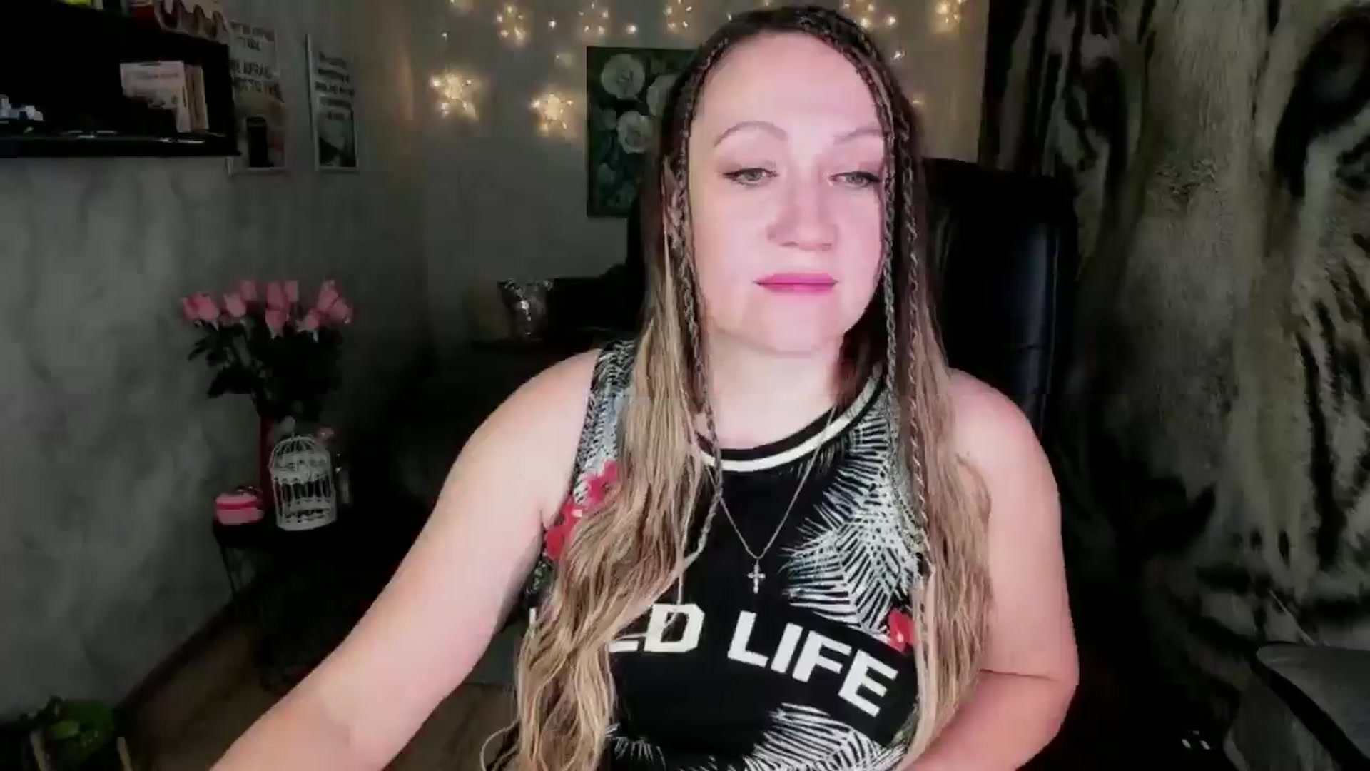 Gallery image thumbnail from AnkaSweet's myfreecams stream on, 06/10/2025, 19:57 image 16 of 20