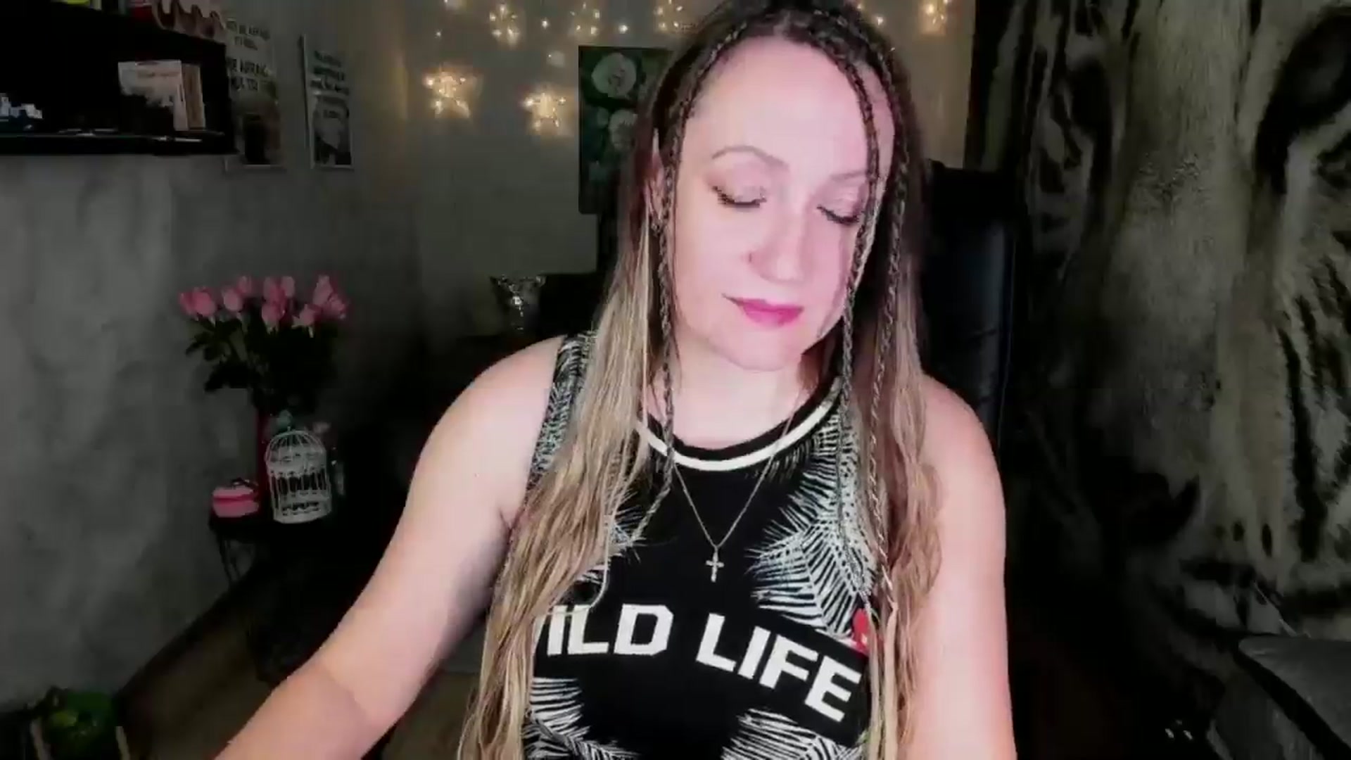 Gallery image thumbnail from AnkaSweet's myfreecams stream on, 06/10/2025, 19:57 image 9 of 20