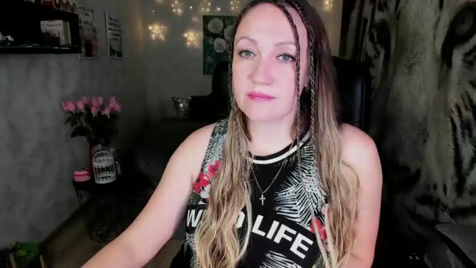 Gallery image thumbnail from AnkaSweet's myfreecams stream on, 06/10/2025, 20:39 image 8 of 20