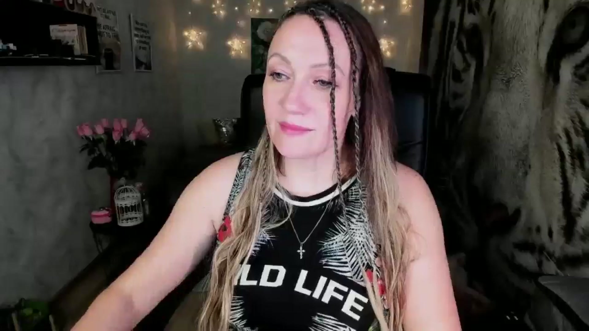 Gallery image thumbnail from AnkaSweet's myfreecams stream on, 06/10/2025, 20:39 image 20 of 20