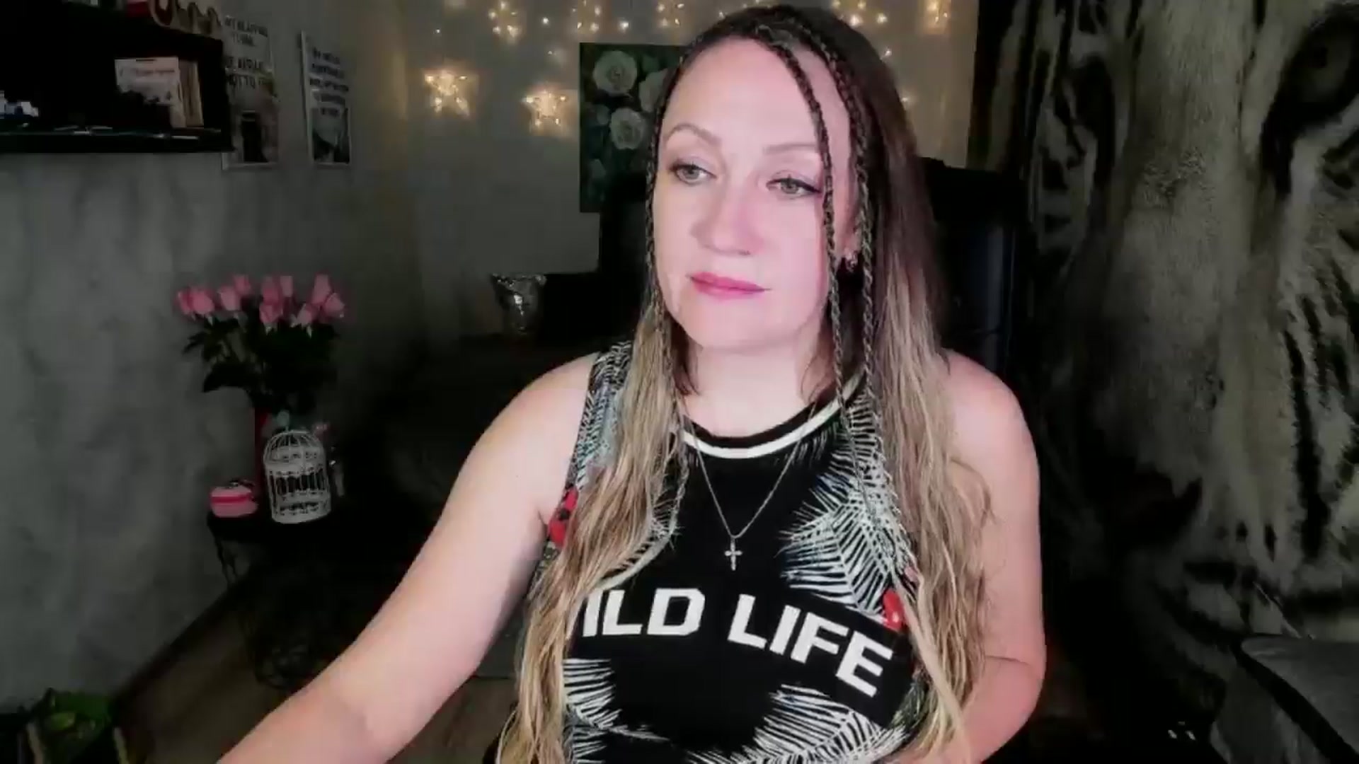 Gallery image thumbnail from AnkaSweet's myfreecams stream on, 06/10/2025, 20:39 image 16 of 20
