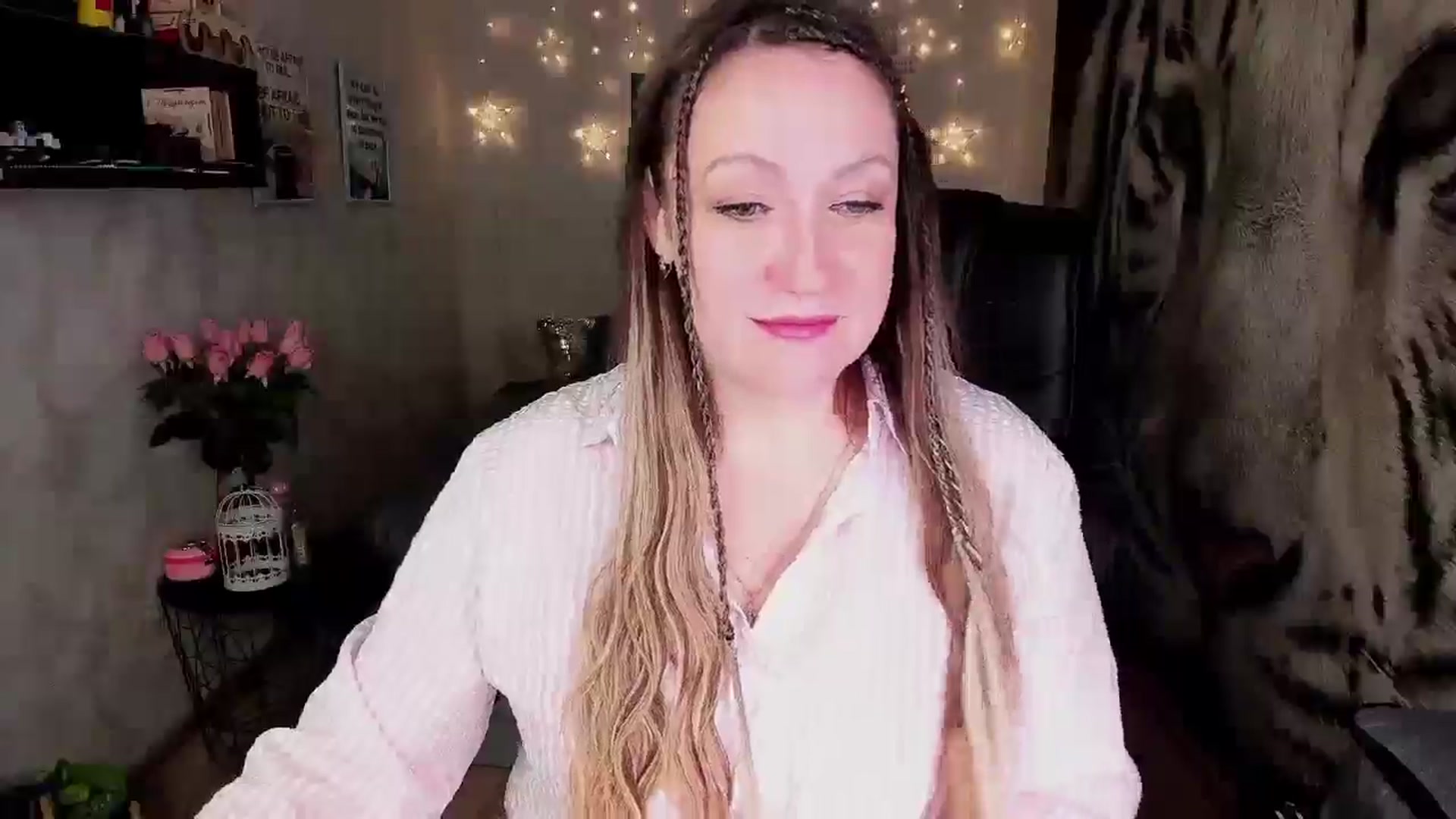 Gallery image thumbnail from AnkaSweet's myfreecams stream on, 06/13/2025, 20:41 image 15 of 20