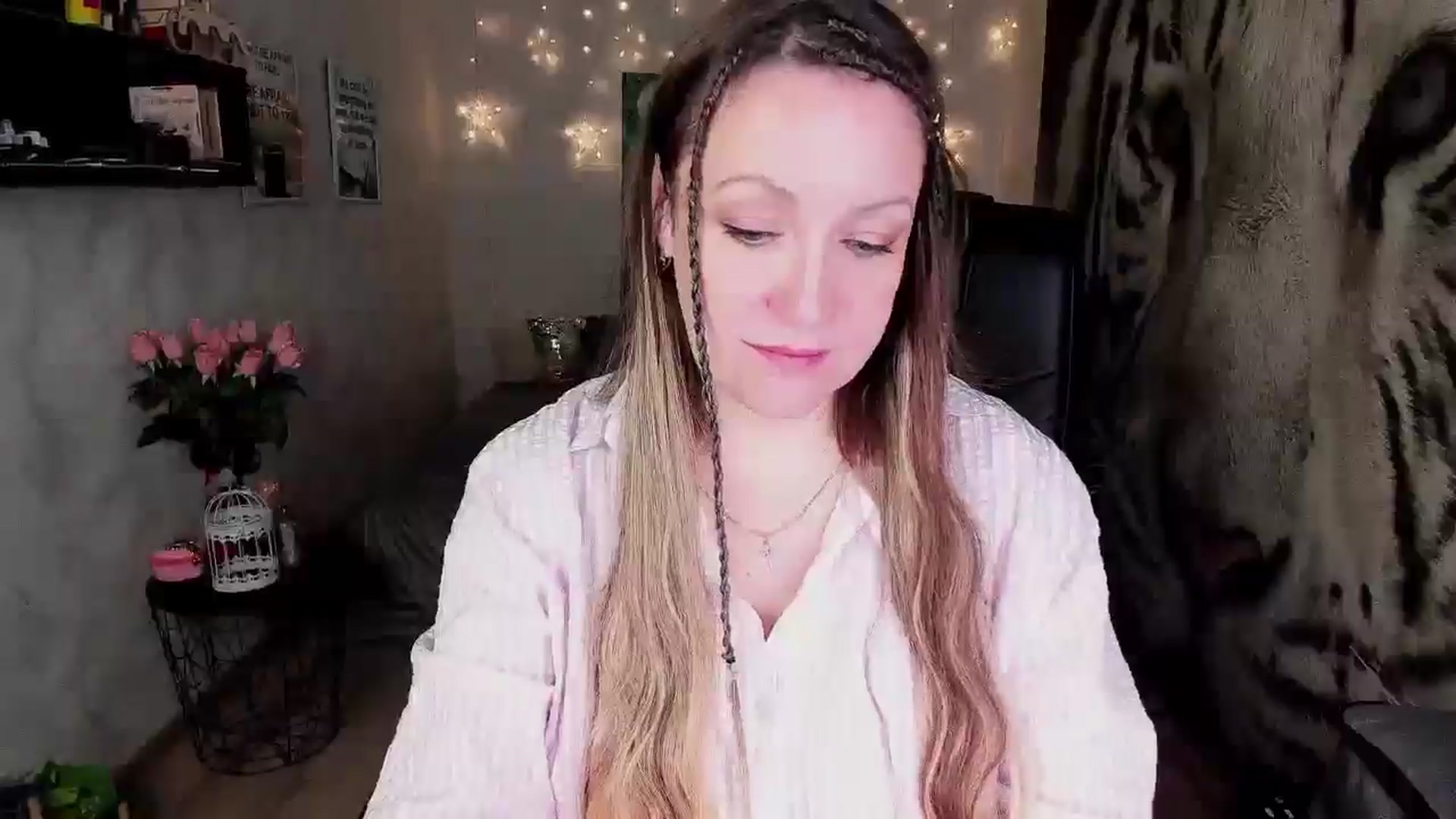 Gallery image thumbnail from AnkaSweet's myfreecams stream on, 06/13/2025, 22:05 image 6 of 20