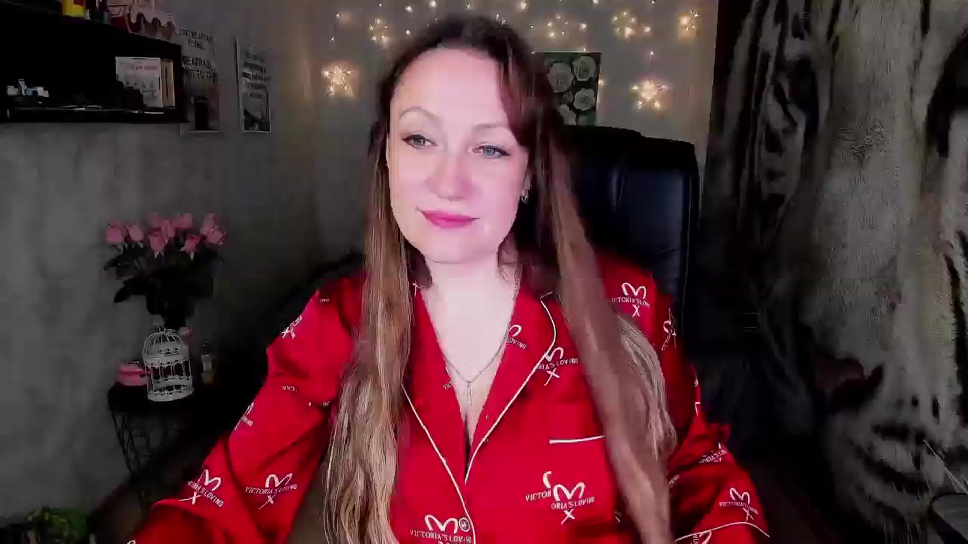 Gallery image thumbnail from AnkaSweet's myfreecams stream on, 06/21/2025, 23:08 image 17 of 20