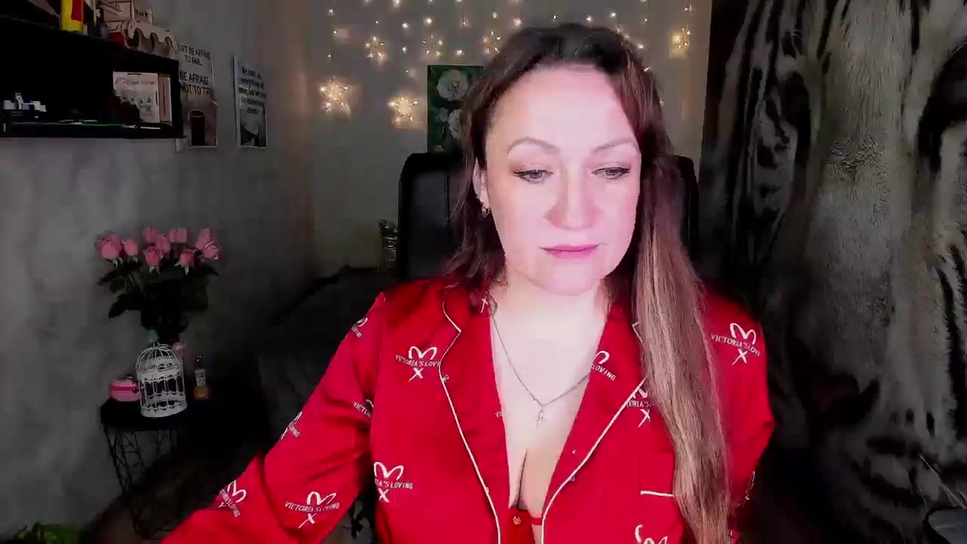 Gallery image thumbnail from AnkaSweet's myfreecams stream on, 06/21/2025, 23:42 image 8 of 20
