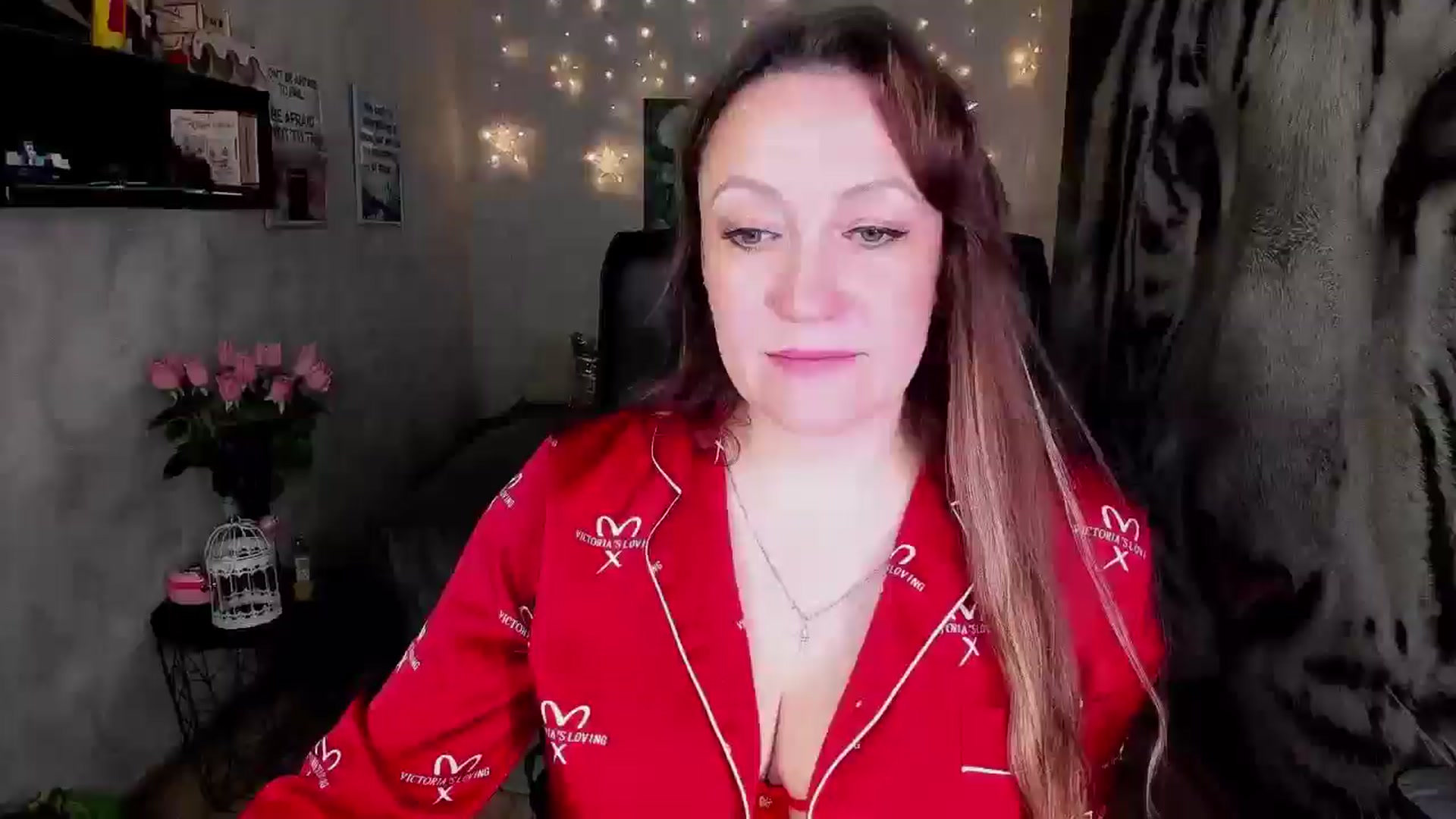 Gallery image thumbnail from AnkaSweet's myfreecams stream on, 06/21/2025, 23:42 image 6 of 20