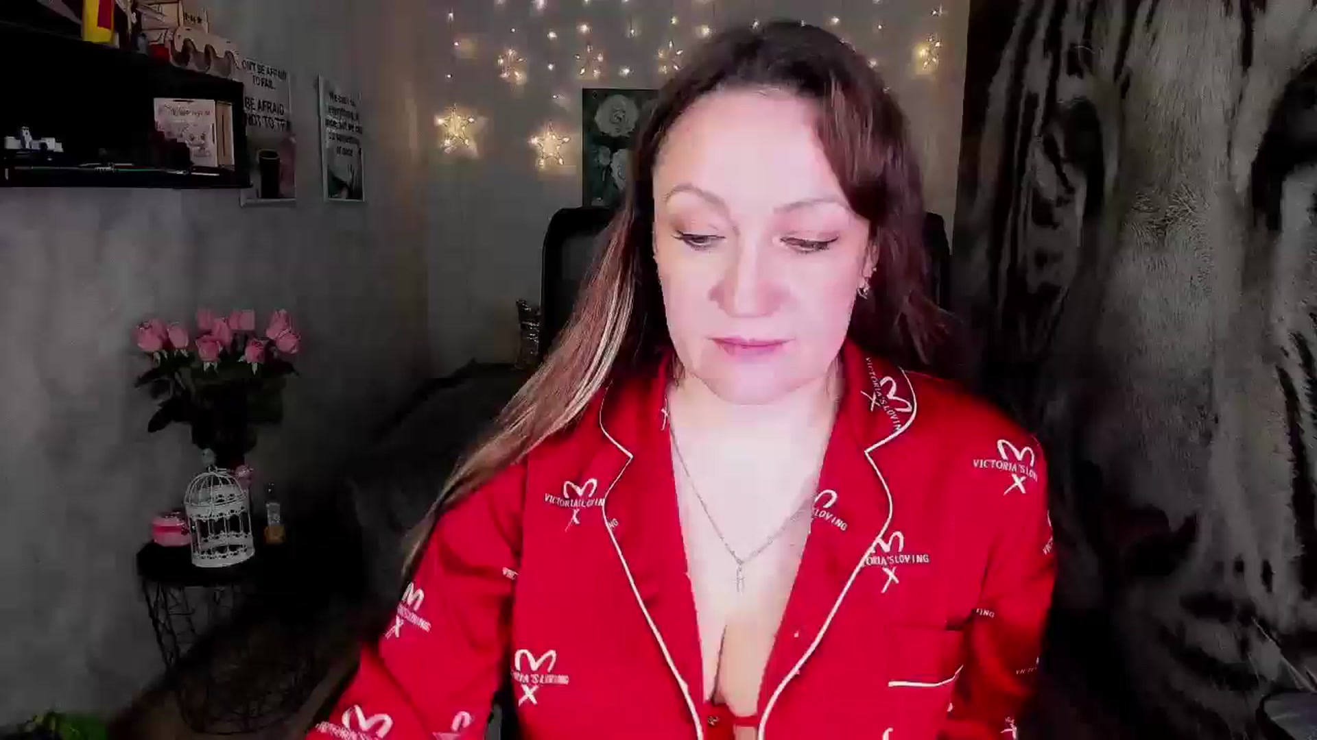 Gallery image thumbnail from AnkaSweet's myfreecams stream on, 06/21/2025, 23:42 image 12 of 20