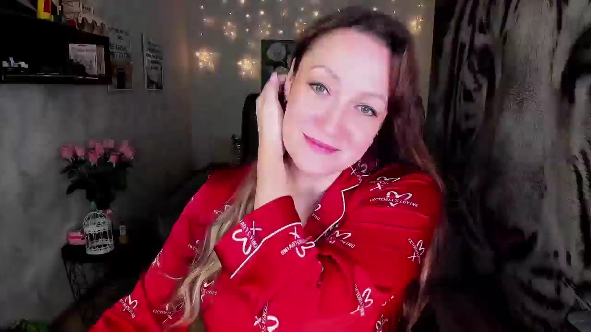 Gallery image thumbnail from AnkaSweet's myfreecams stream on, 06/21/2025, 23:42 image 13 of 20