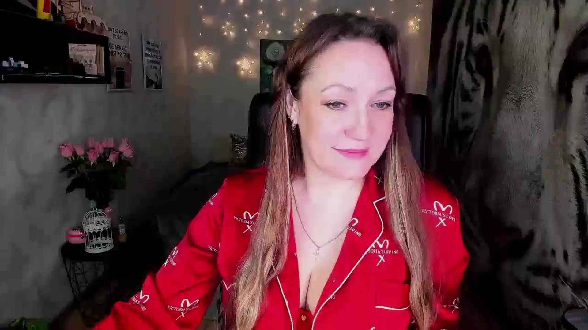 Gallery image thumbnail from AnkaSweet's myfreecams stream on, 06/21/2025, 23:42 image 19 of 20