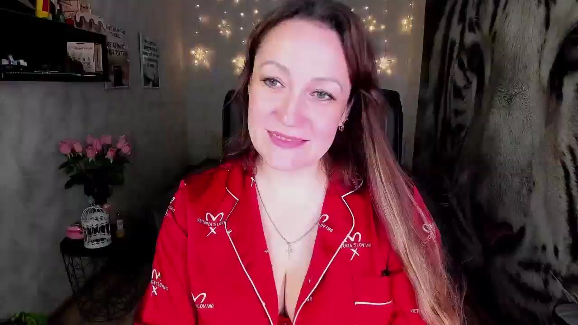 Gallery image thumbnail from AnkaSweet's myfreecams stream on, 06/21/2025, 23:42 image 1 of 20