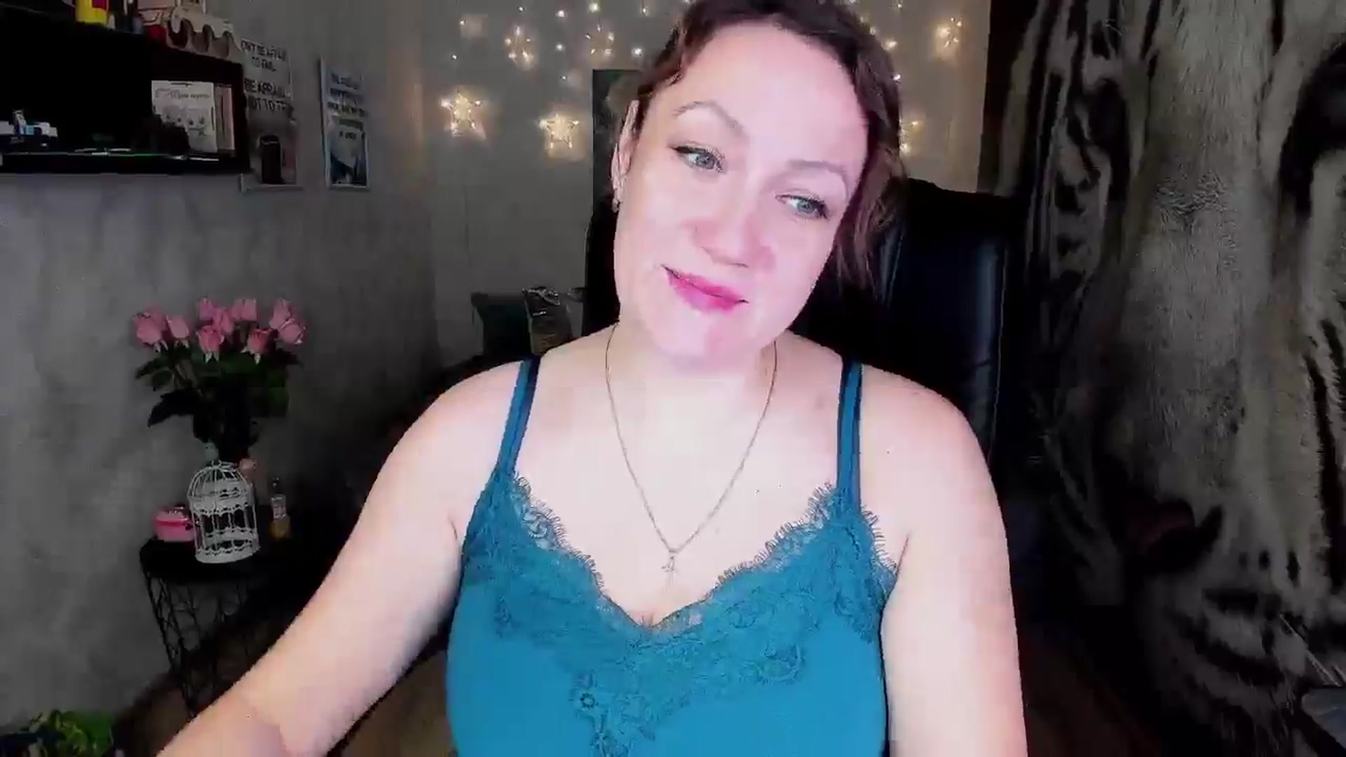 Gallery image thumbnail from AnkaSweet's myfreecams stream on, 06/24/2025, 20:45 image 13 of 20