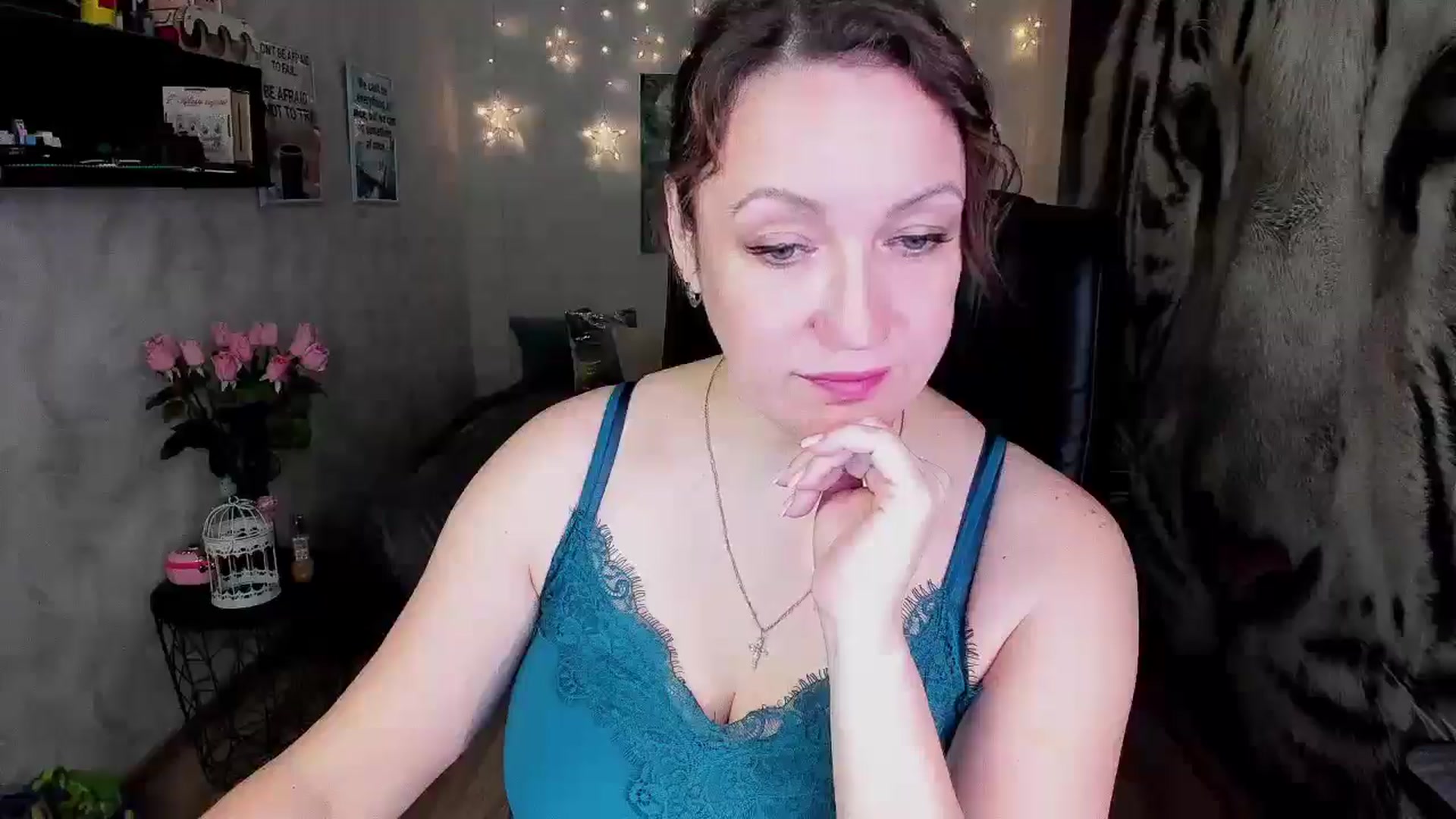 Gallery image thumbnail from AnkaSweet's myfreecams stream on, 06/24/2025, 20:45 image 19 of 20