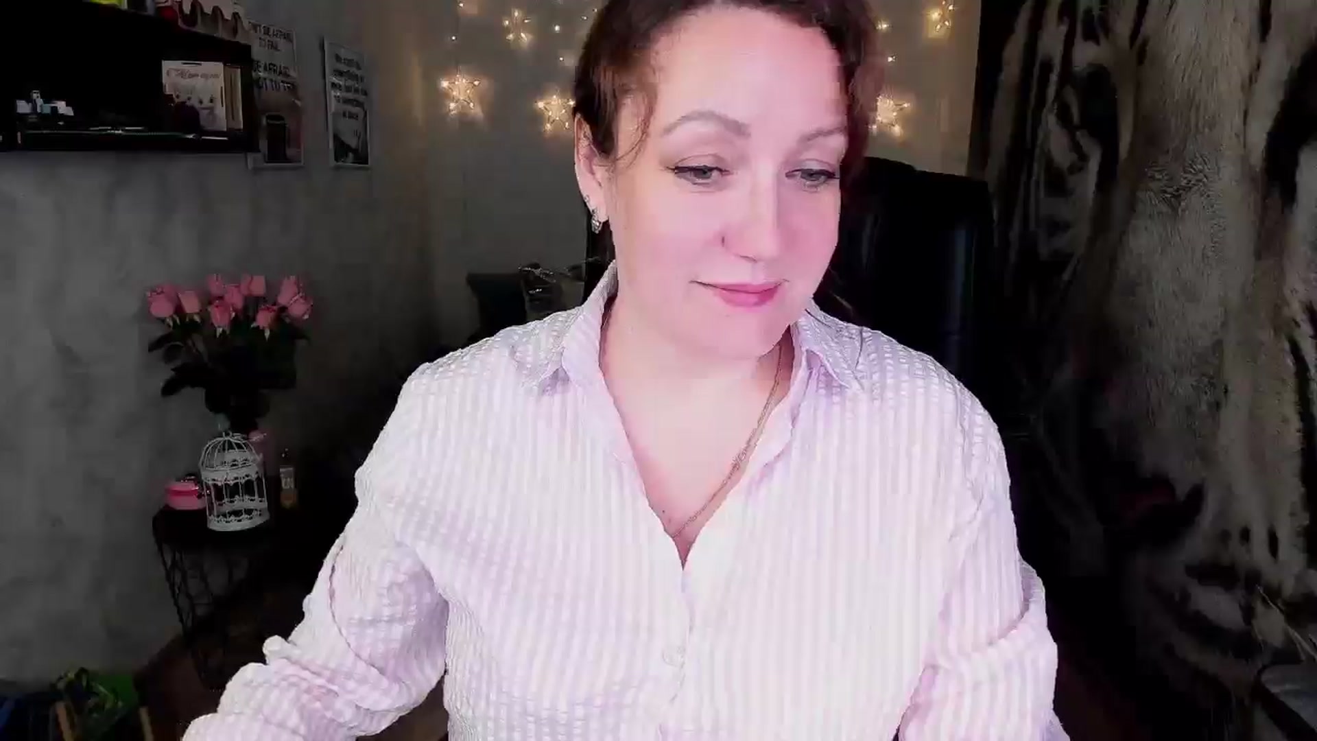 Gallery image thumbnail from AnkaSweet's myfreecams stream on, 06/25/2025, 20:49 image 18 of 20