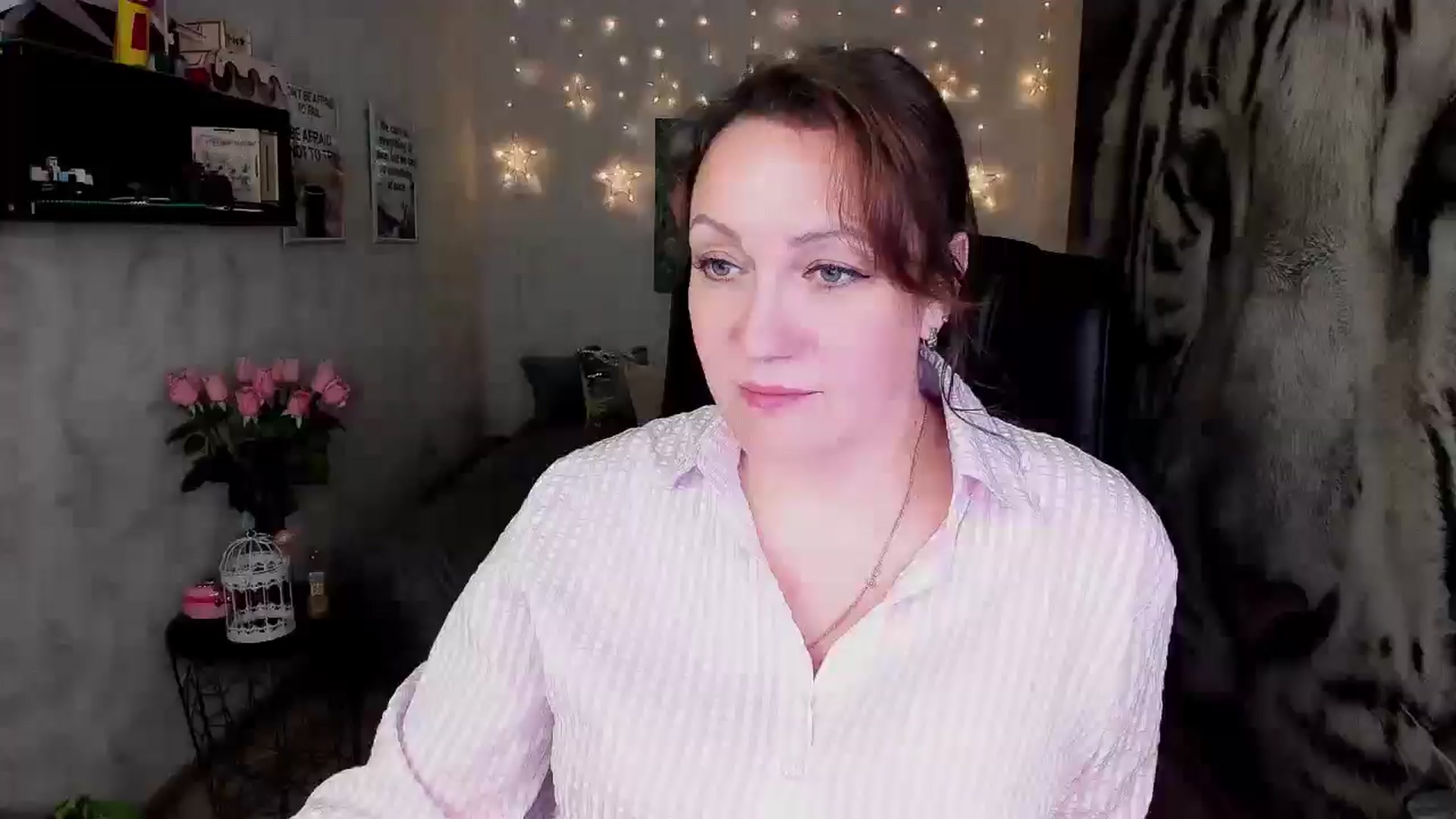 Gallery image thumbnail from AnkaSweet's myfreecams stream on, 06/25/2025, 20:49 image 7 of 20