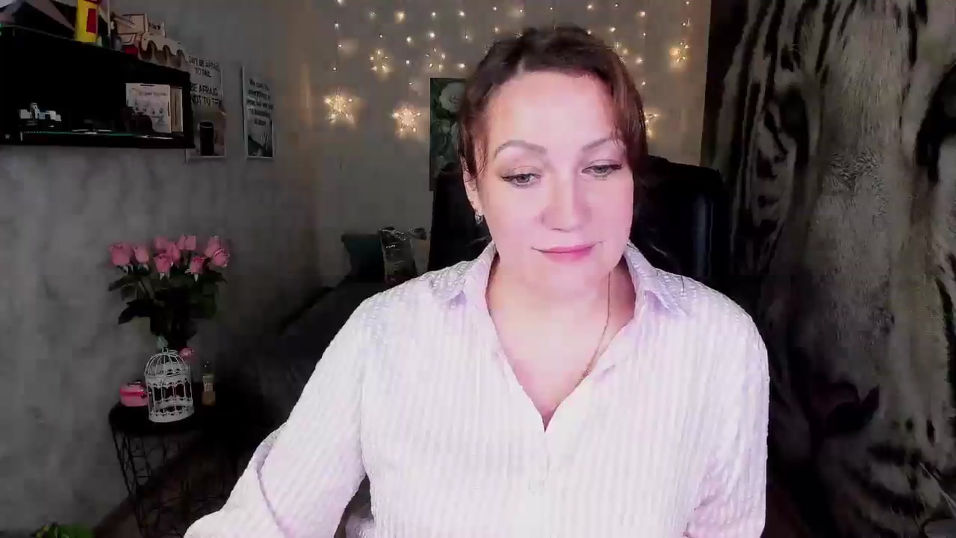 Gallery image thumbnail from AnkaSweet's myfreecams stream on, 06/25/2025, 20:49 image 15 of 20