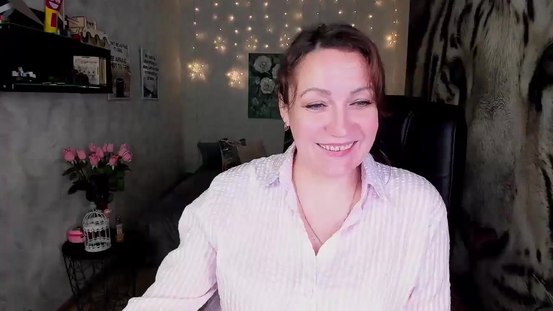 Gallery image thumbnail from AnkaSweet's myfreecams stream on, 06/25/2025, 20:49 image 20 of 20