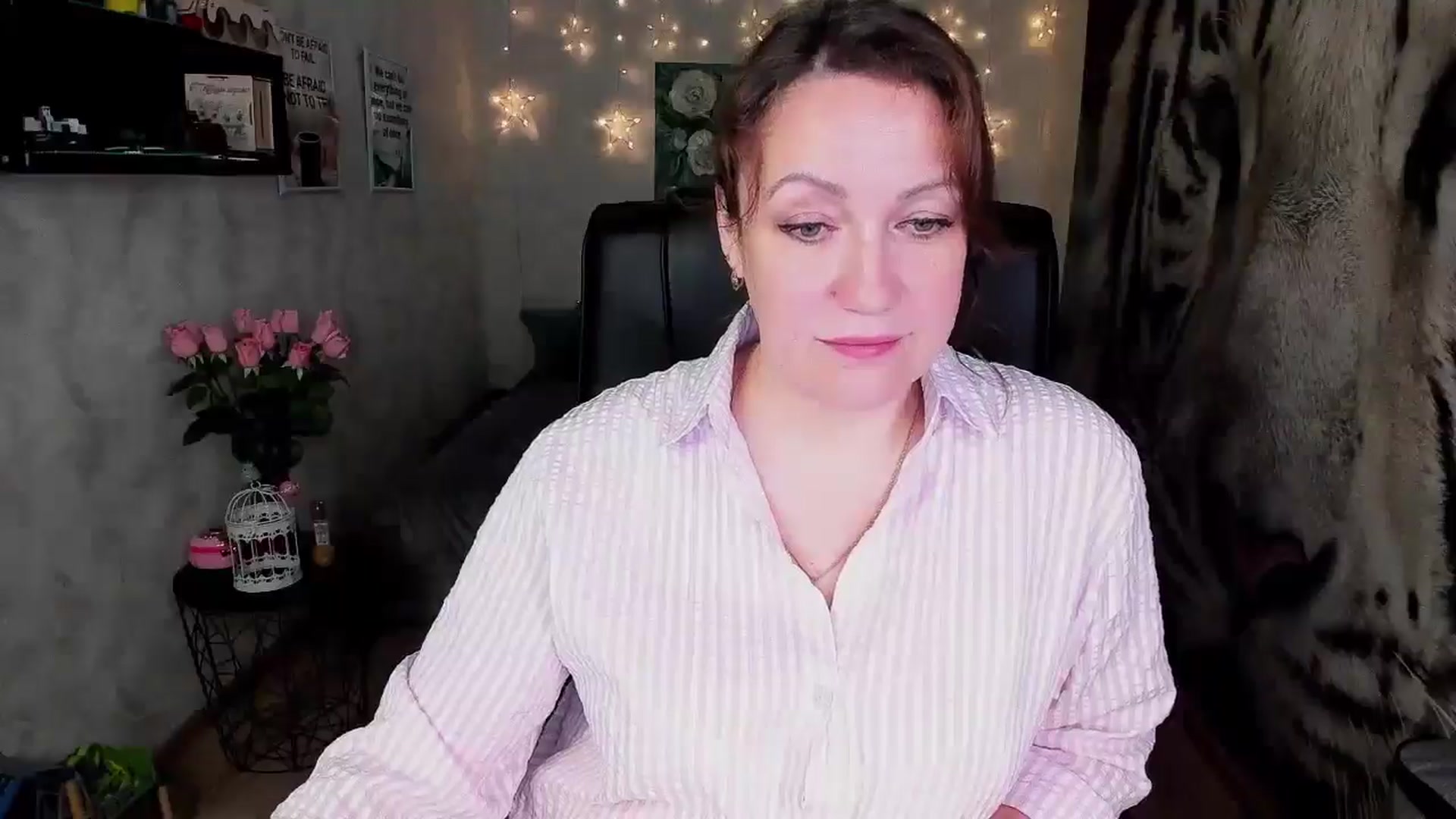 Gallery image thumbnail from AnkaSweet's myfreecams stream on, 06/25/2025, 21:44 image 8 of 20