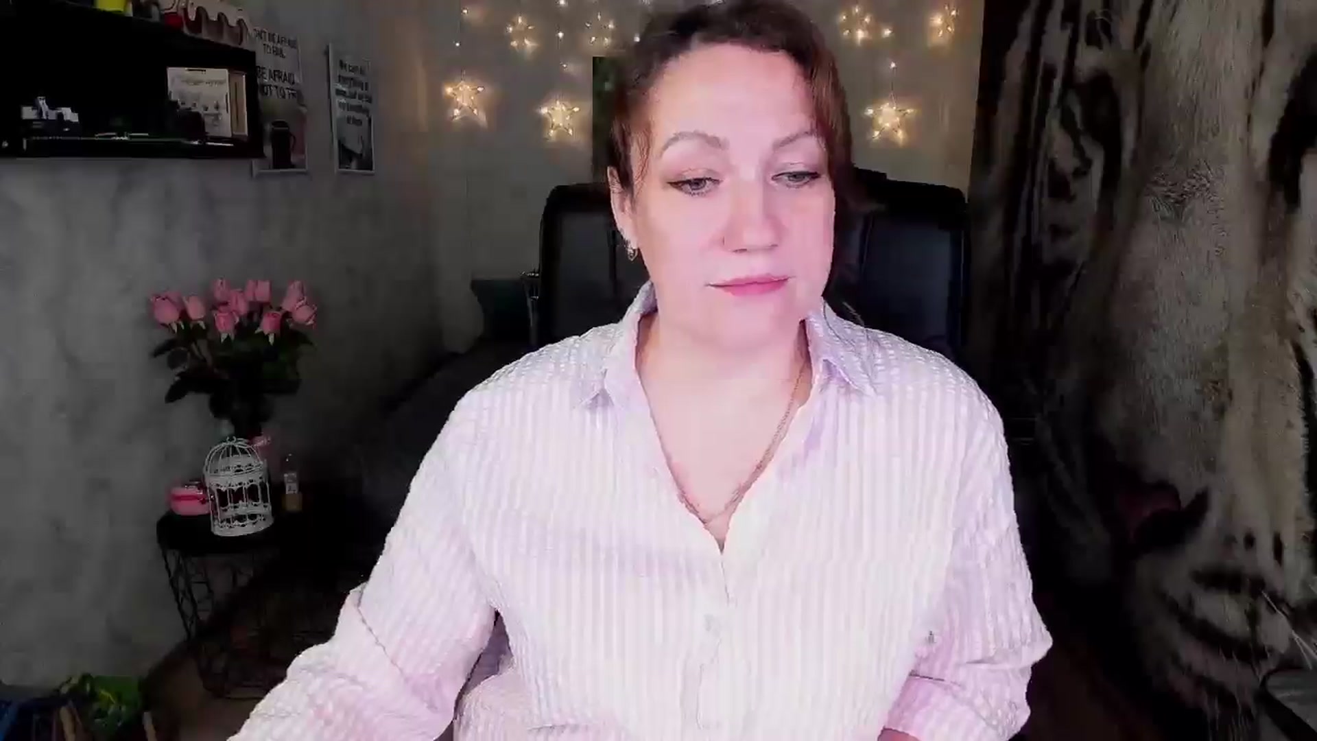 Gallery image thumbnail from AnkaSweet's myfreecams stream on, 06/25/2025, 21:44 image 3 of 20
