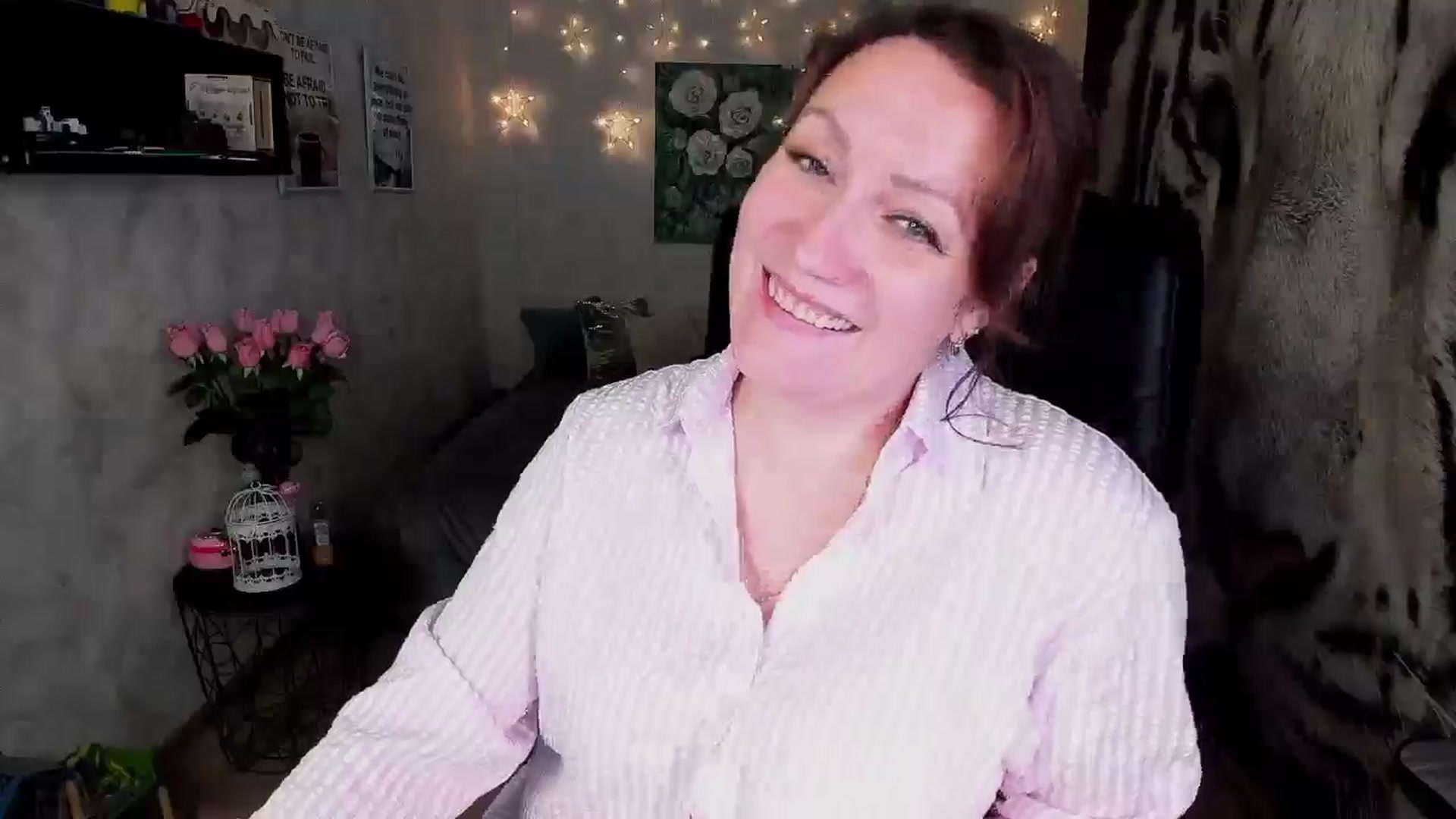 Gallery image thumbnail from AnkaSweet's myfreecams stream on, 06/25/2025, 22:04 image 3 of 20
