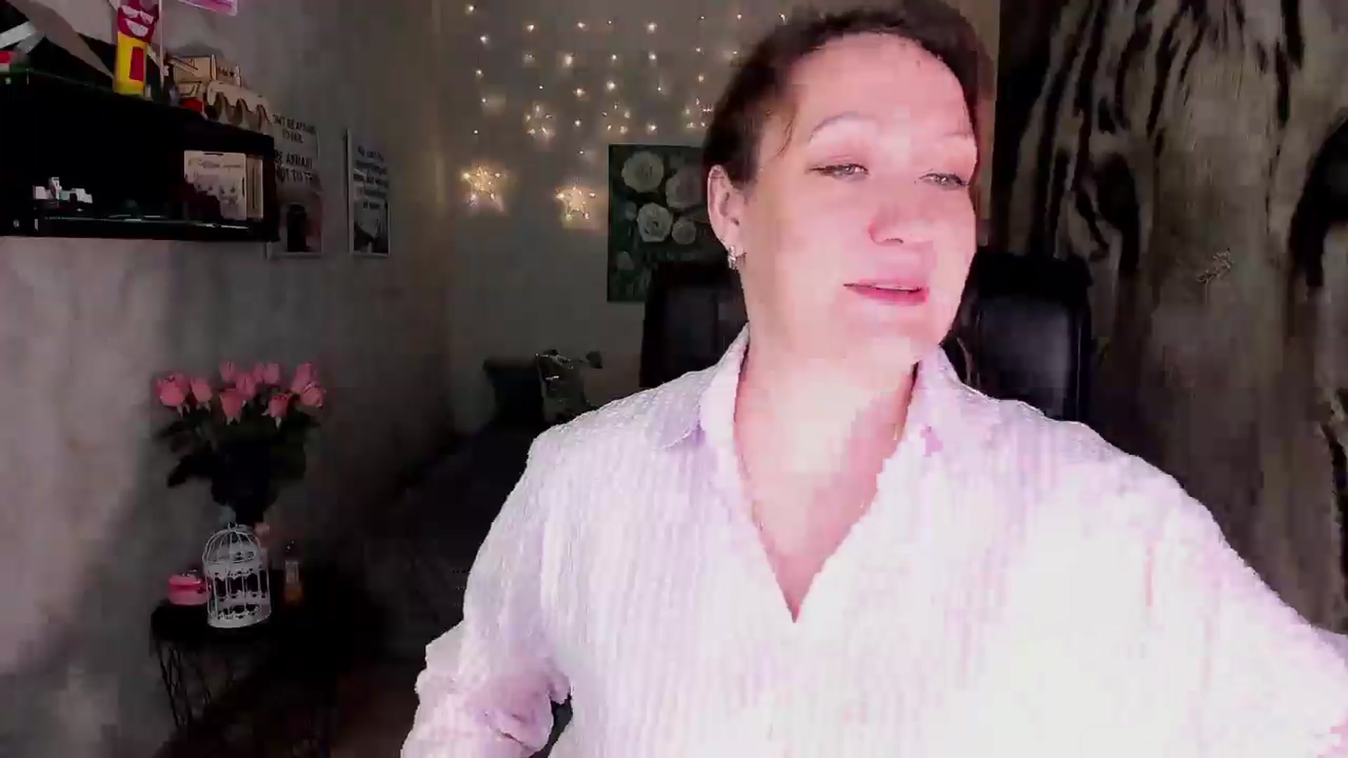 Gallery image thumbnail from AnkaSweet's myfreecams stream on, 06/25/2025, 22:04 image 6 of 20
