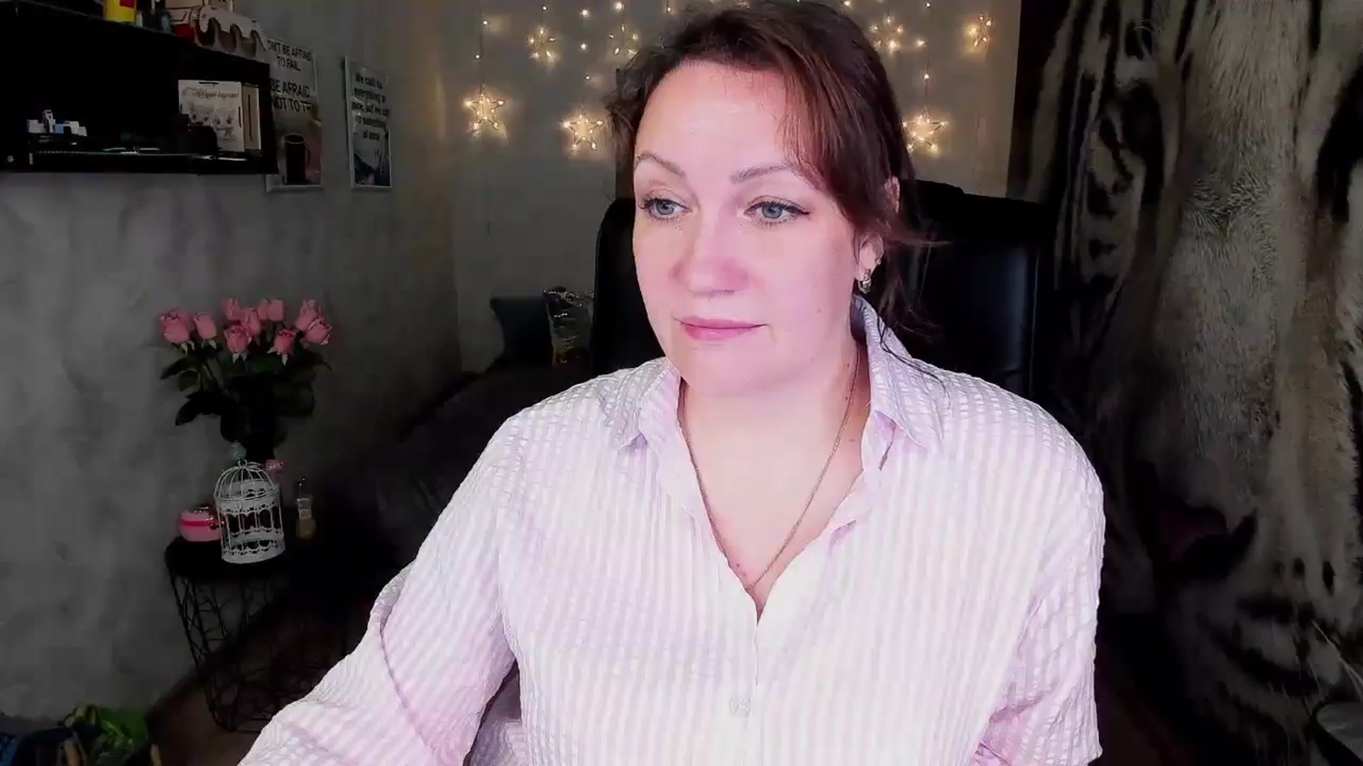 Gallery image thumbnail from AnkaSweet's myfreecams stream on, 06/25/2025, 22:44 image 10 of 20