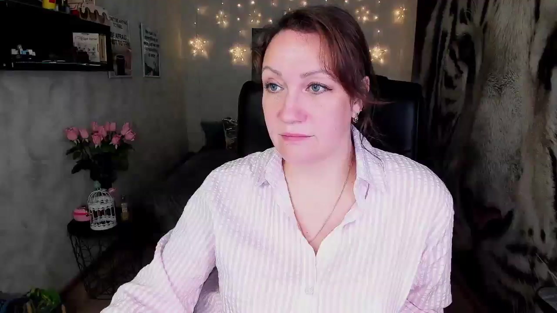 Gallery image thumbnail from AnkaSweet's myfreecams stream on, 06/25/2025, 22:44 image 12 of 20