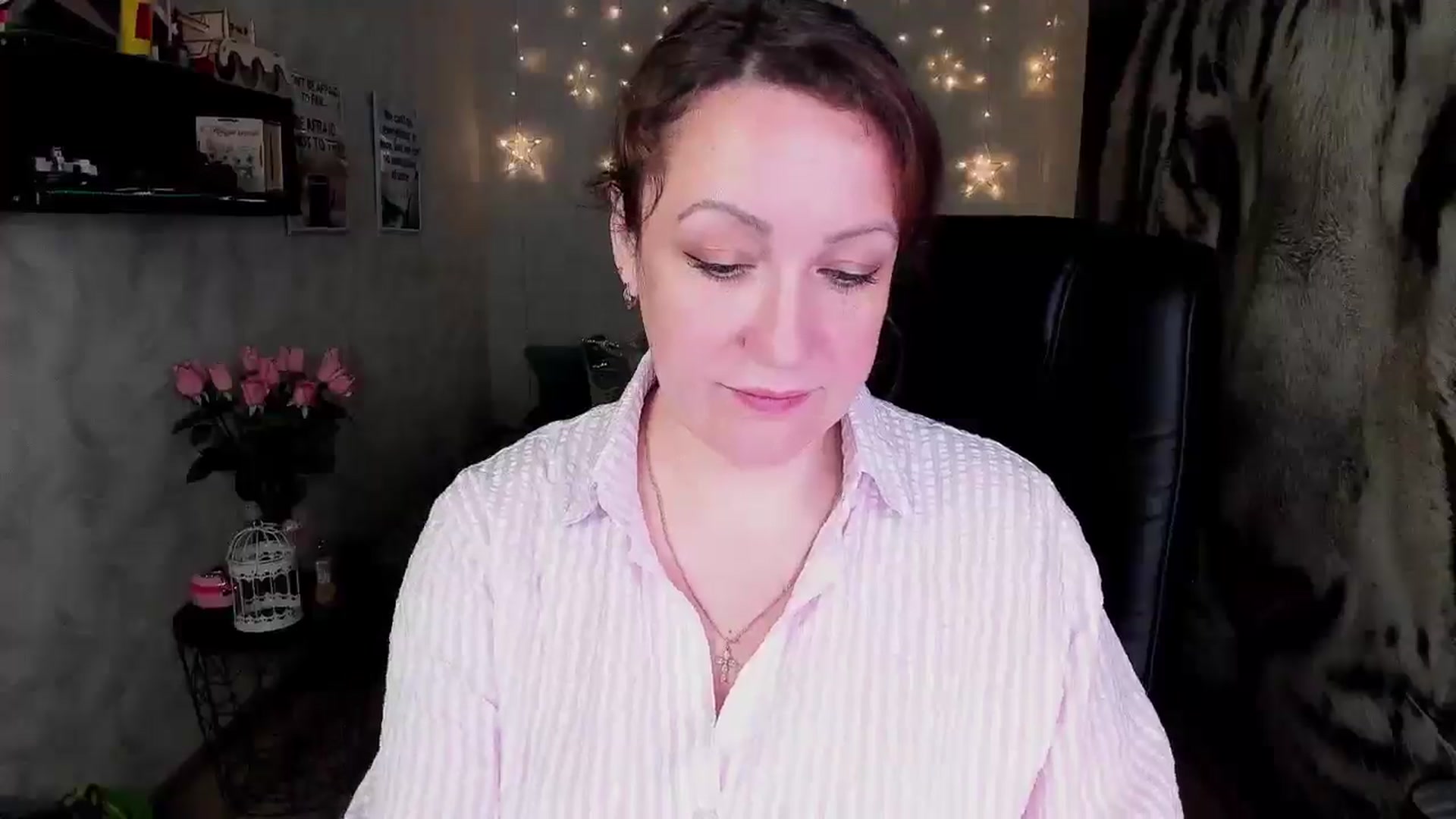 Gallery image thumbnail from AnkaSweet's myfreecams stream on, 06/26/2025, 01:01 image 10 of 20