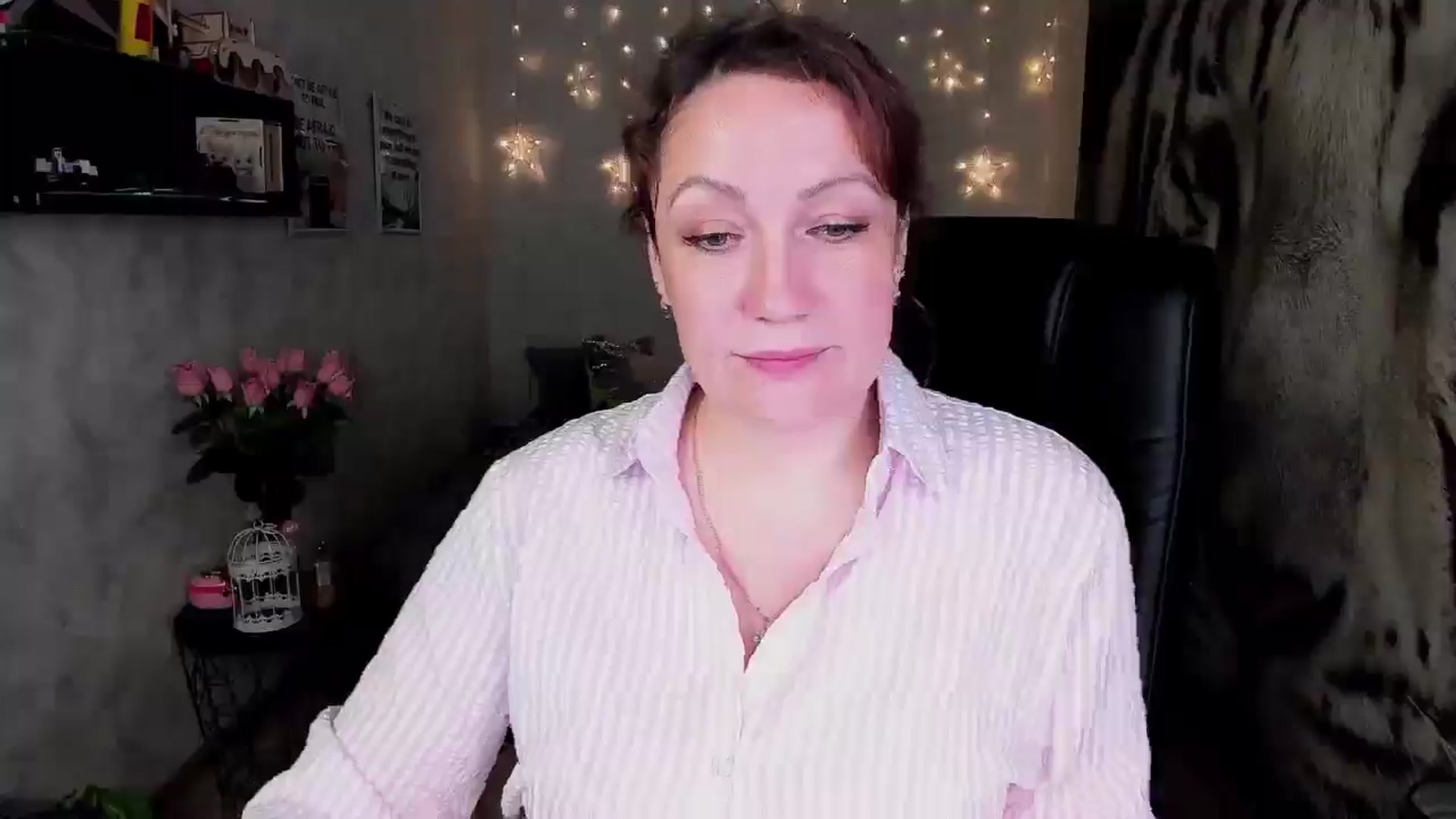Gallery image thumbnail from AnkaSweet's myfreecams stream on, 06/26/2025, 01:01 image 11 of 20