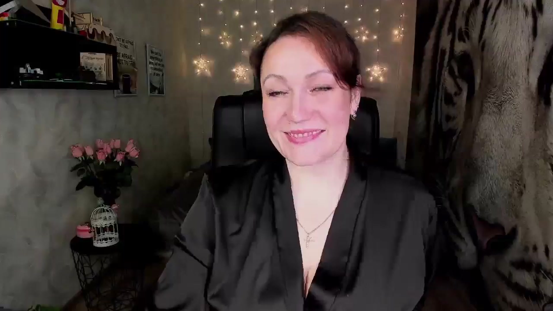 Gallery image thumbnail from AnkaSweet's myfreecams stream on, 06/29/2025, 04:38 image 7 of 20
