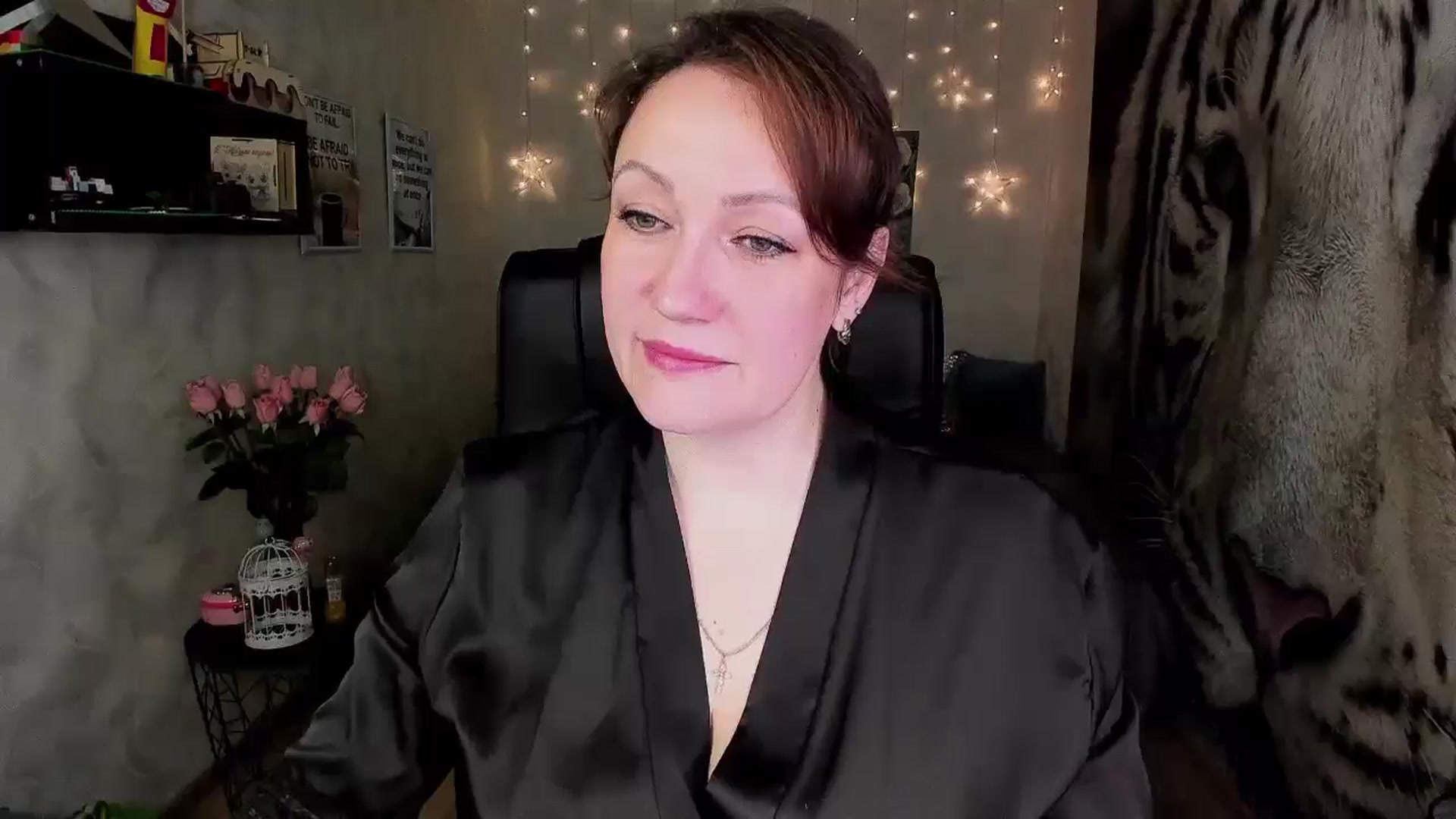 Gallery image thumbnail from AnkaSweet's myfreecams stream on, 06/29/2025, 04:38 image 4 of 20