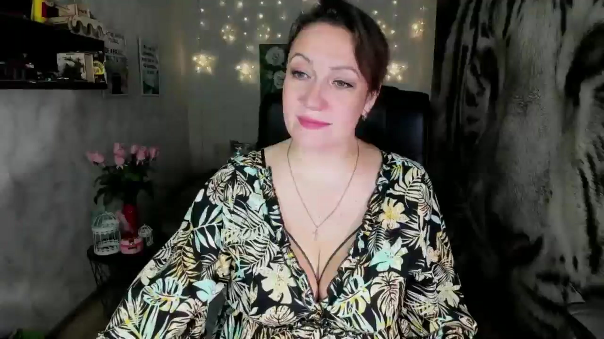 Gallery image thumbnail from AnkaSweet's myfreecams stream on, 09/12/2025, 21:05 image 6 of 20