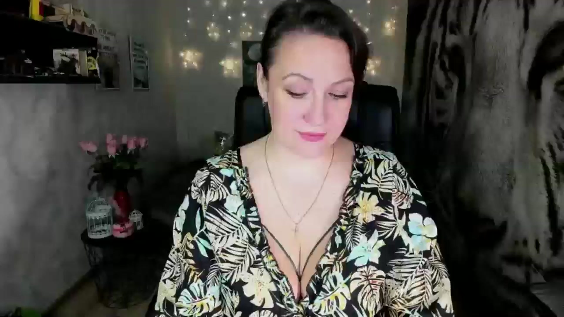 Gallery image thumbnail from AnkaSweet's myfreecams stream on, 09/12/2025, 21:05 image 7 of 20