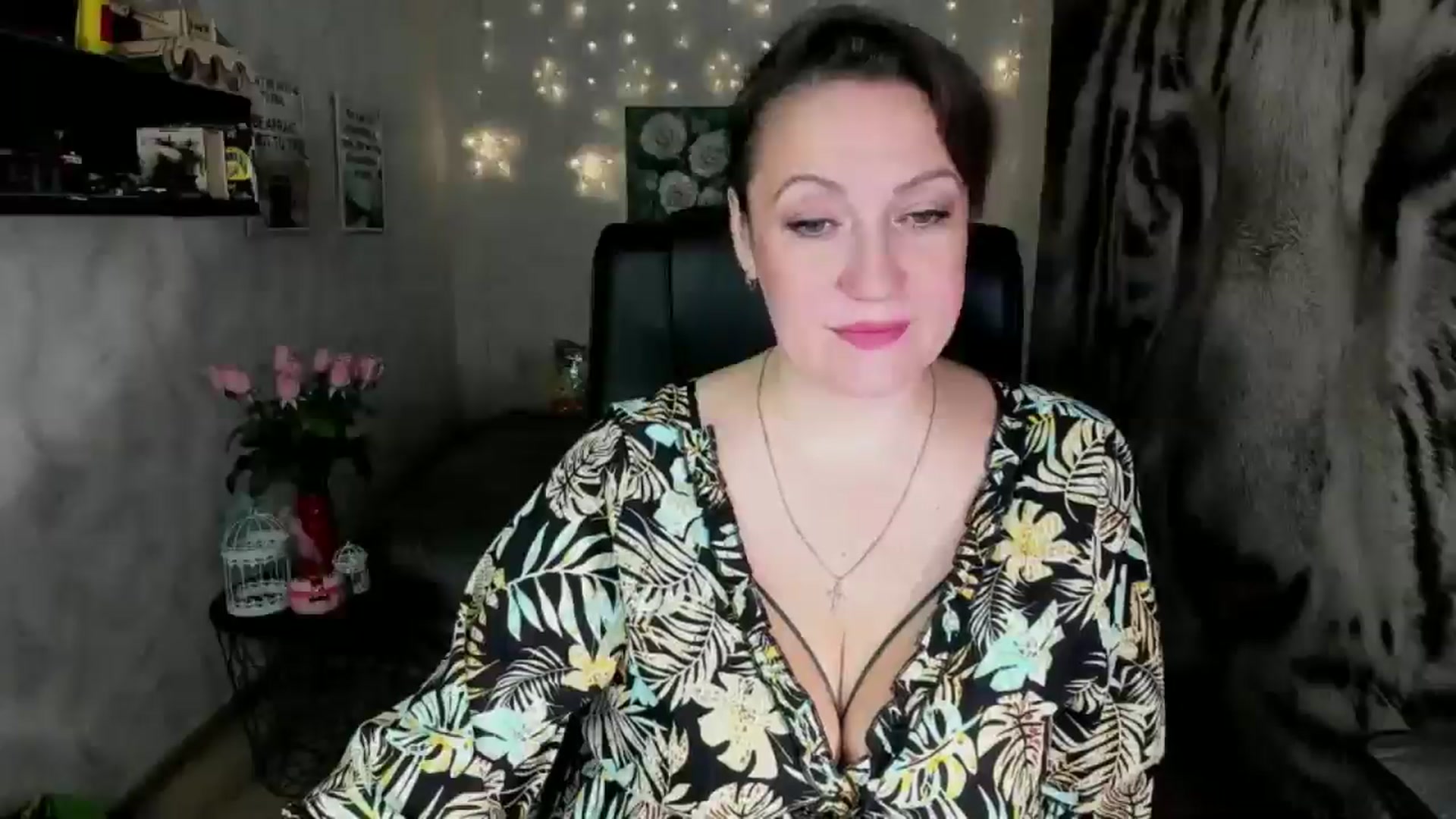 Gallery image thumbnail from AnkaSweet's myfreecams stream on, 09/12/2025, 21:05 image 11 of 20