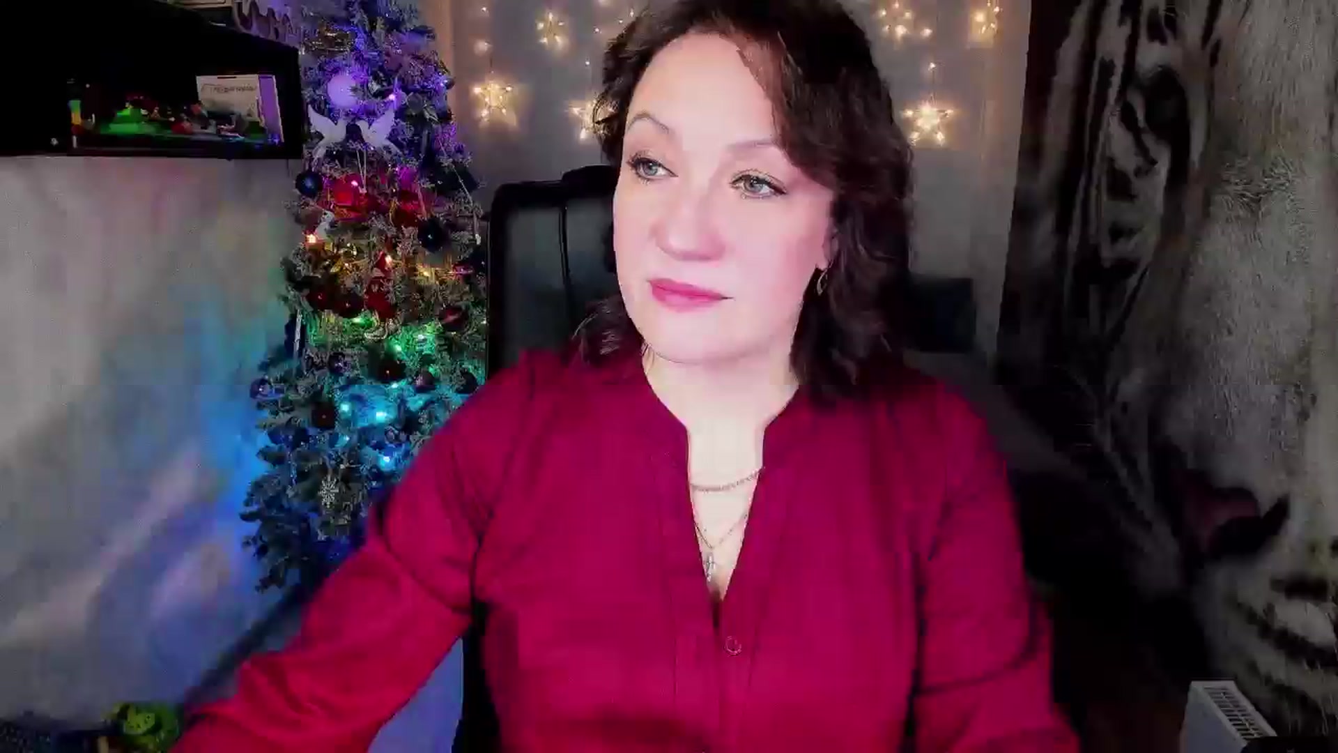 Gallery image thumbnail from AnkaSweet's myfreecams stream on, 12/15/2025, 20:21 image 17 of 20