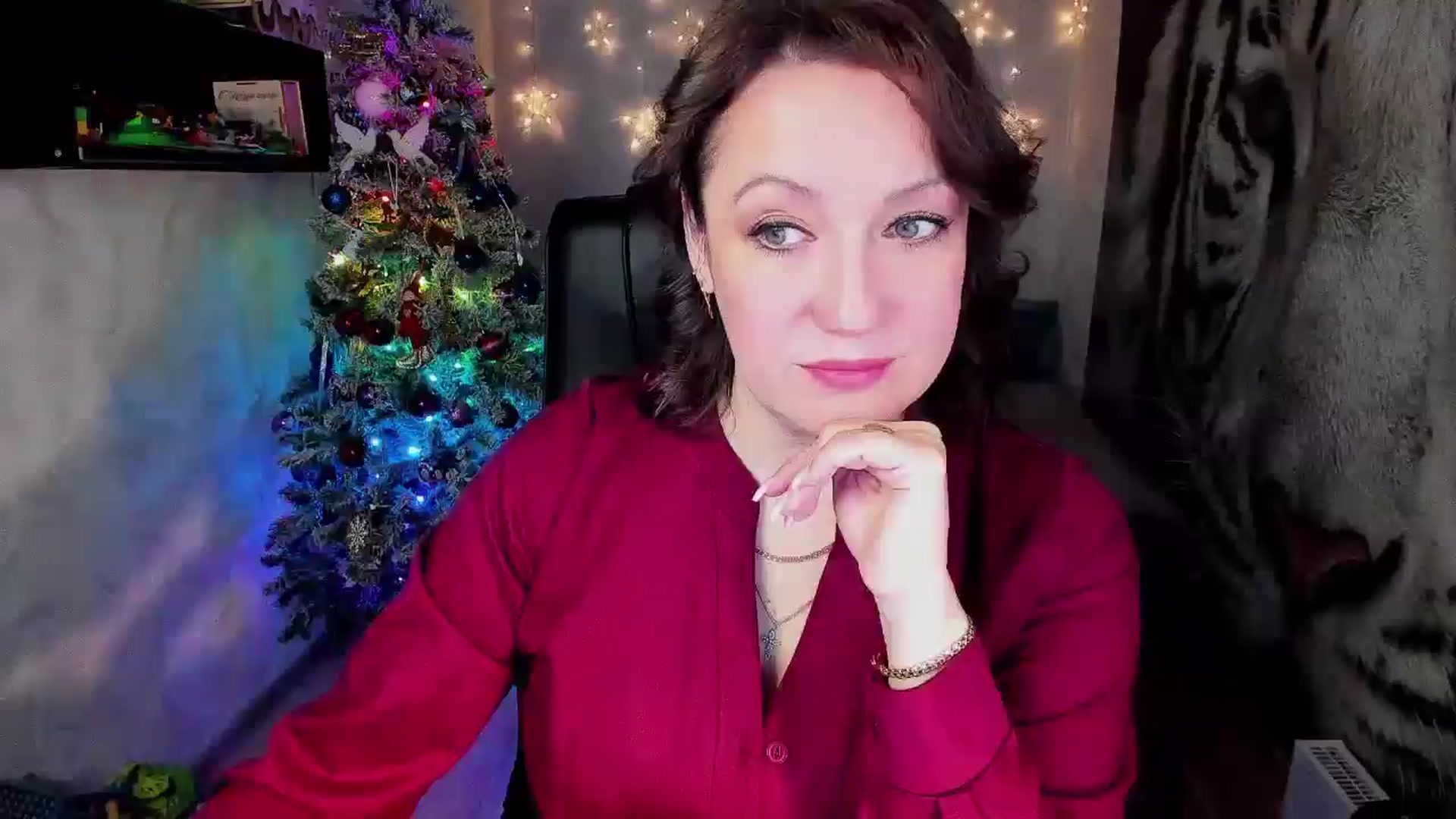 Gallery image thumbnail from AnkaSweet's myfreecams stream on, 12/15/2025, 20:21 image 16 of 20