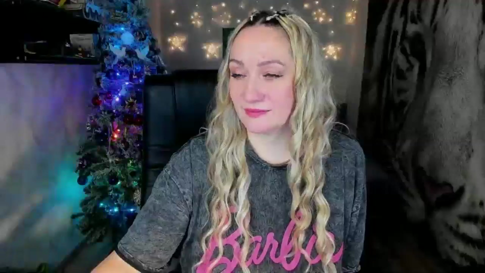 Gallery image thumbnail from AnkaSweet's myfreecams stream on, 12/25/2025, 08:46 image 20 of 20