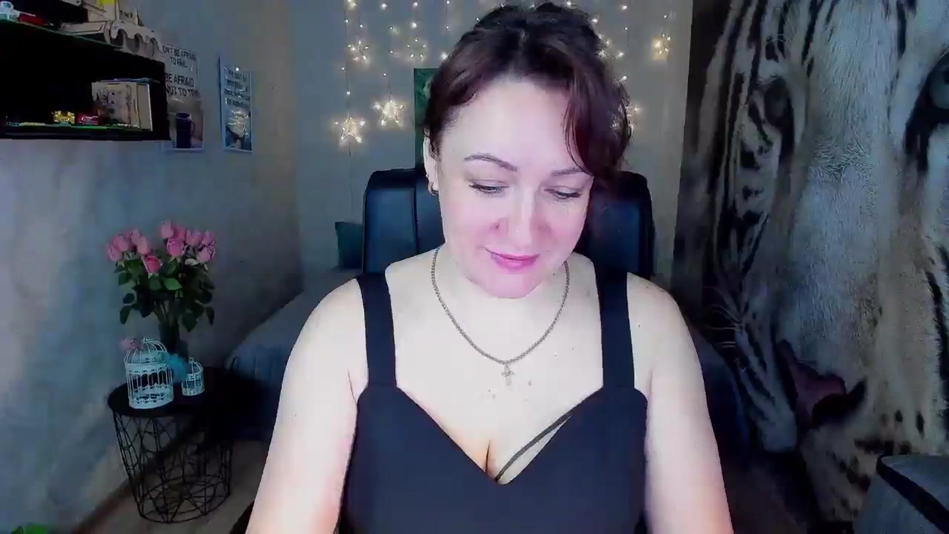 Gallery image thumbnail from AnkaSweet's myfreecams stream on, 04/26/2026, 10:51 image 8 of 20