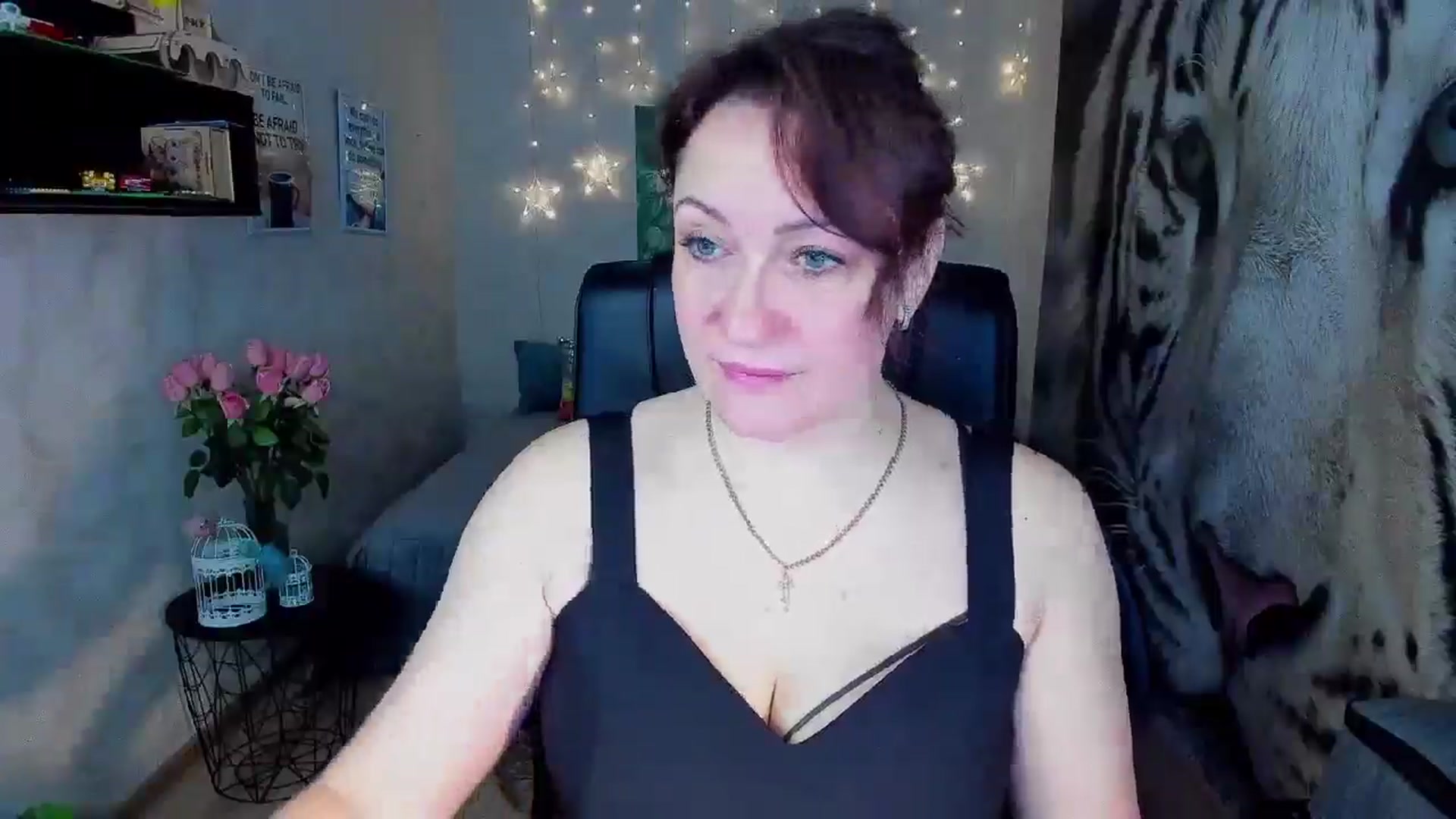 Gallery image thumbnail from AnkaSweet's myfreecams stream on, 04/26/2026, 10:51 image 16 of 20