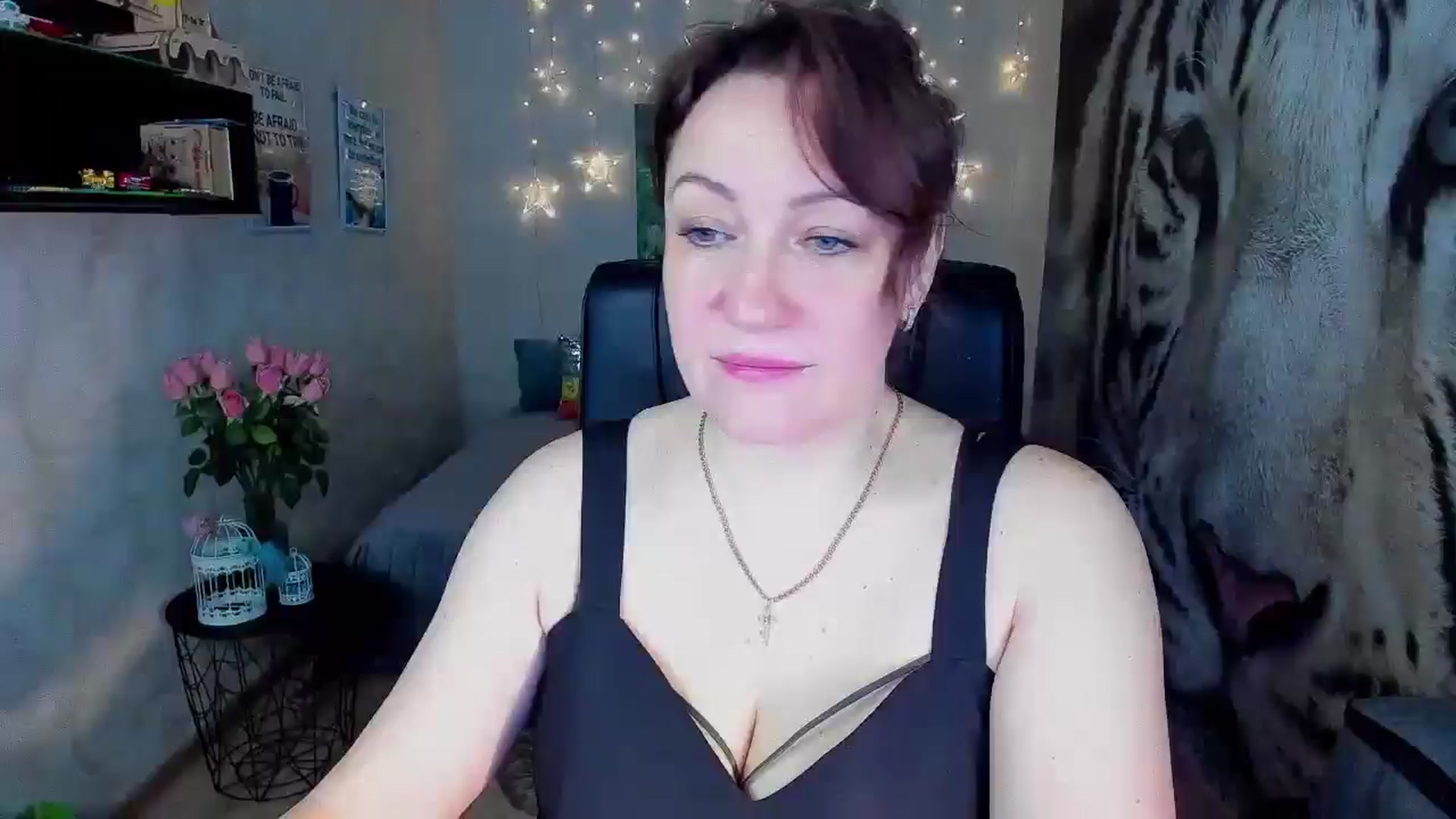 Gallery image thumbnail from AnkaSweet's myfreecams stream on, 04/26/2026, 10:51 image 14 of 20