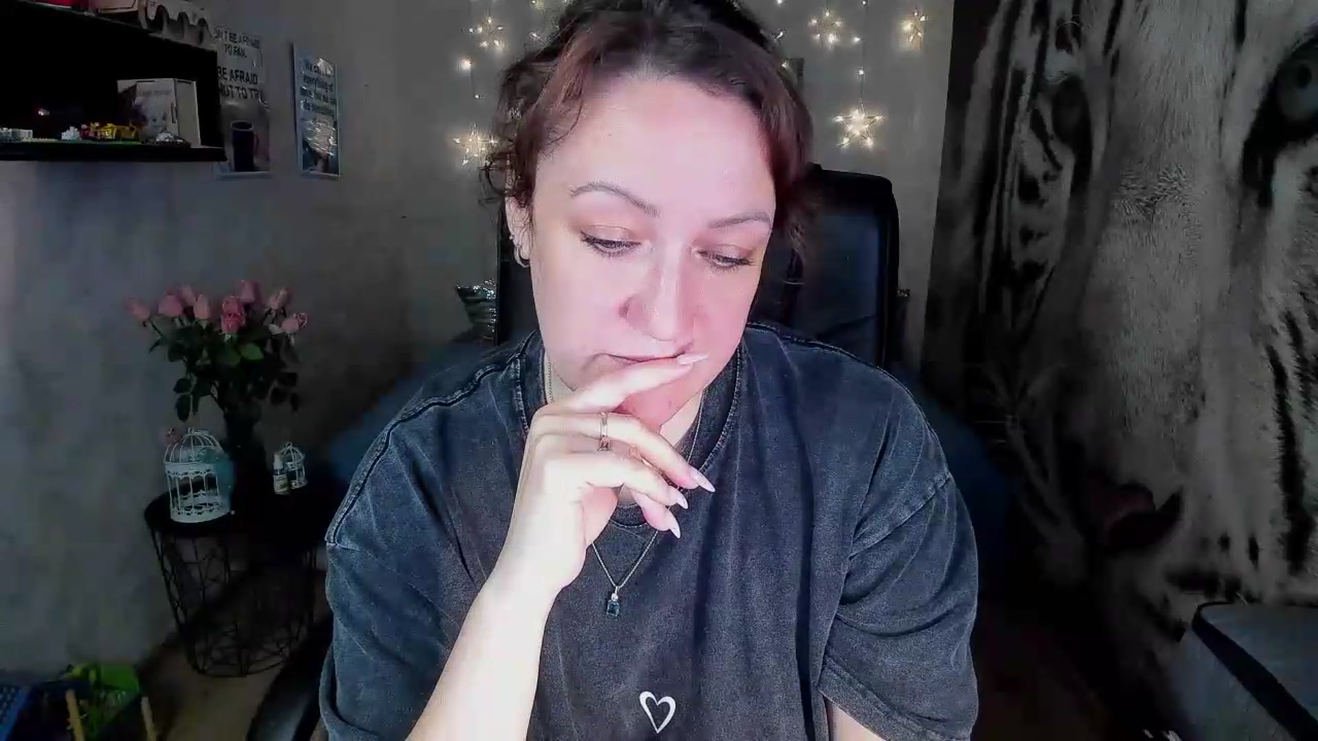 Gallery image thumbnail from AnkaSweet's myfreecams stream on, 06/24/2026, 23:19 image 15 of 20