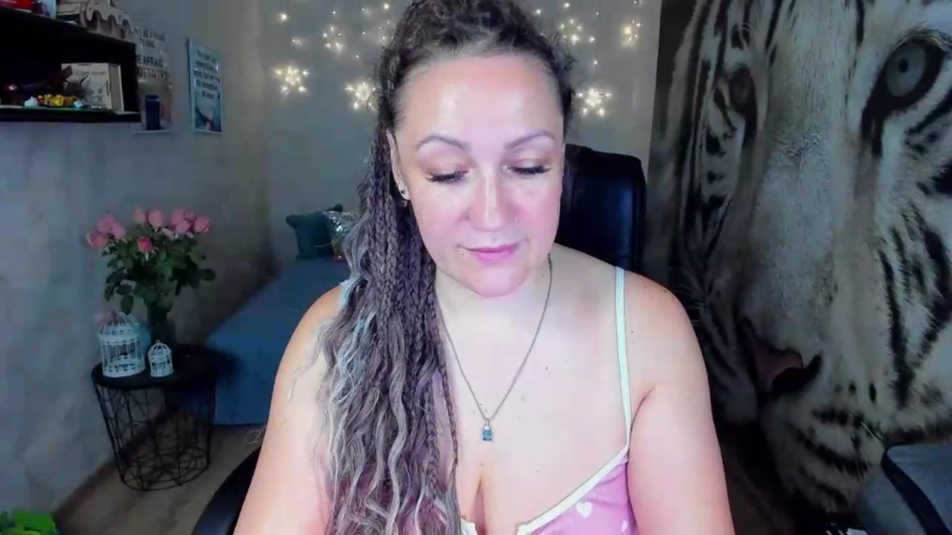 Gallery image thumbnail from AnkaSweet's myfreecams stream on, 07/26/2026, 20:52 image 6 of 20