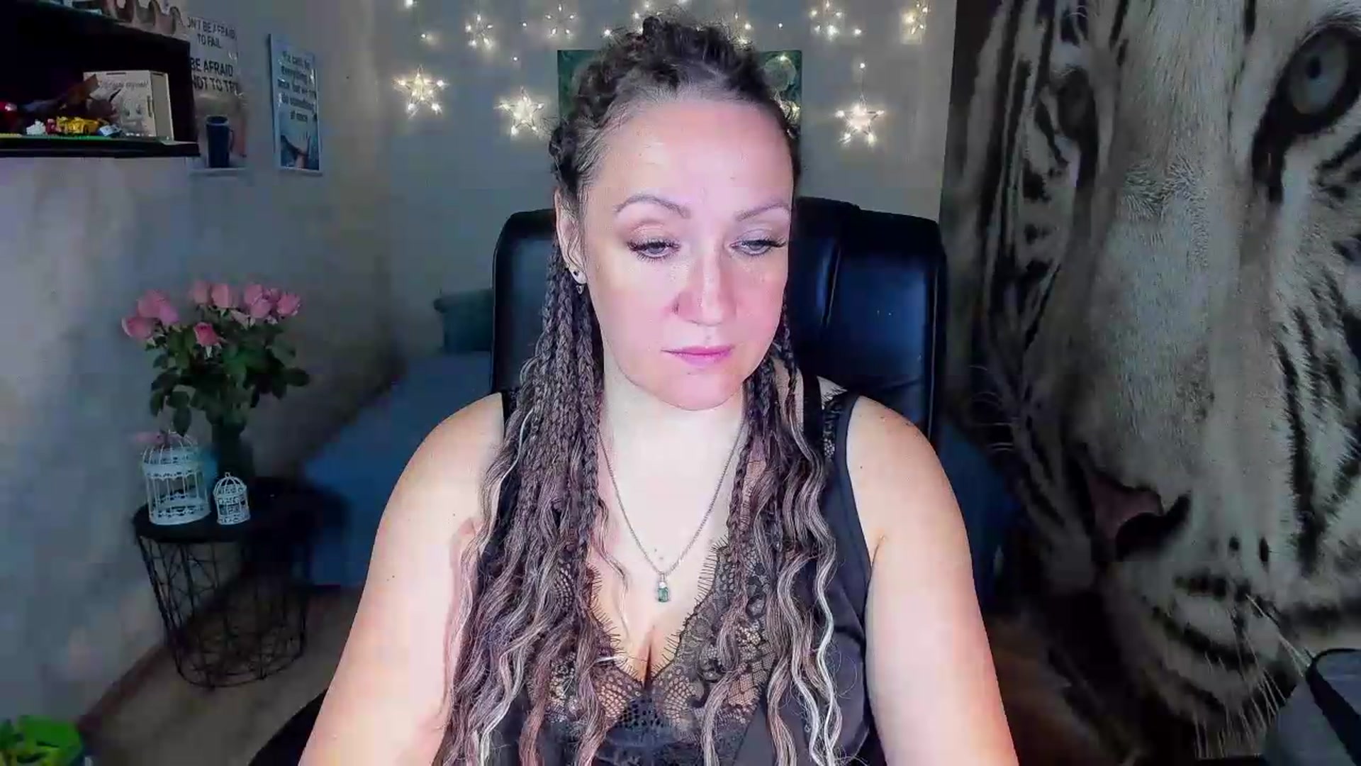 Gallery image thumbnail from AnkaSweet's myfreecams stream on, 07/28/2026, 22:10 image 16 of 20