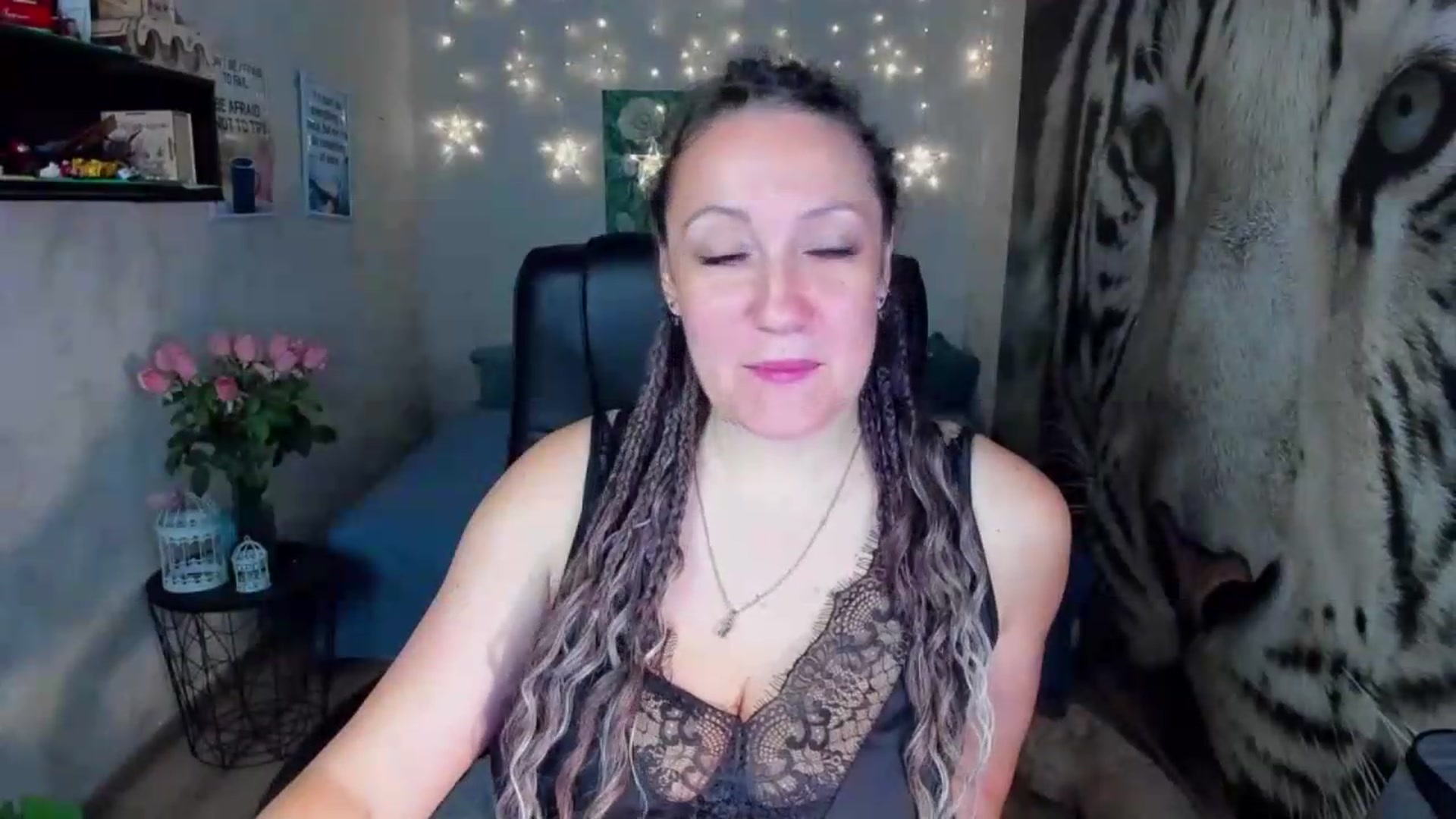 Gallery image thumbnail from AnkaSweet's myfreecams stream on, 07/28/2026, 22:10 image 11 of 20