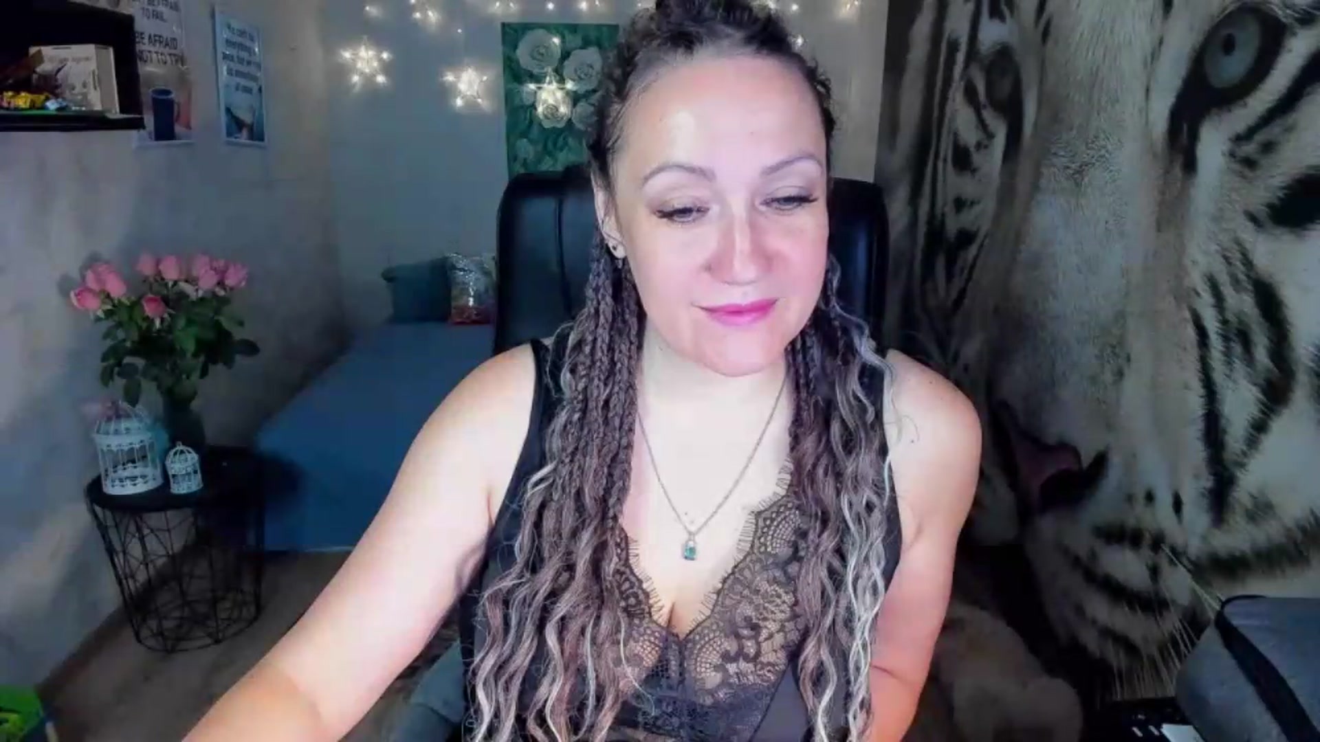 Gallery image thumbnail from AnkaSweet's myfreecams stream on, 07/28/2026, 22:10 image 5 of 20