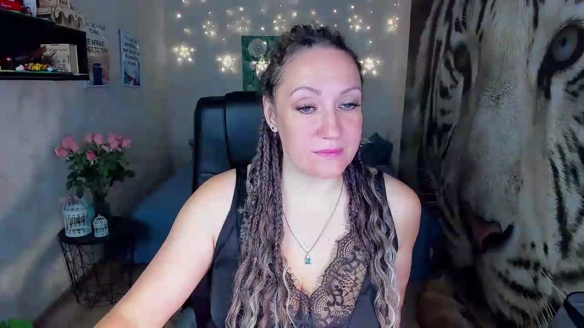 Gallery image thumbnail from AnkaSweet's myfreecams stream on, 07/28/2026, 22:10 image 15 of 20