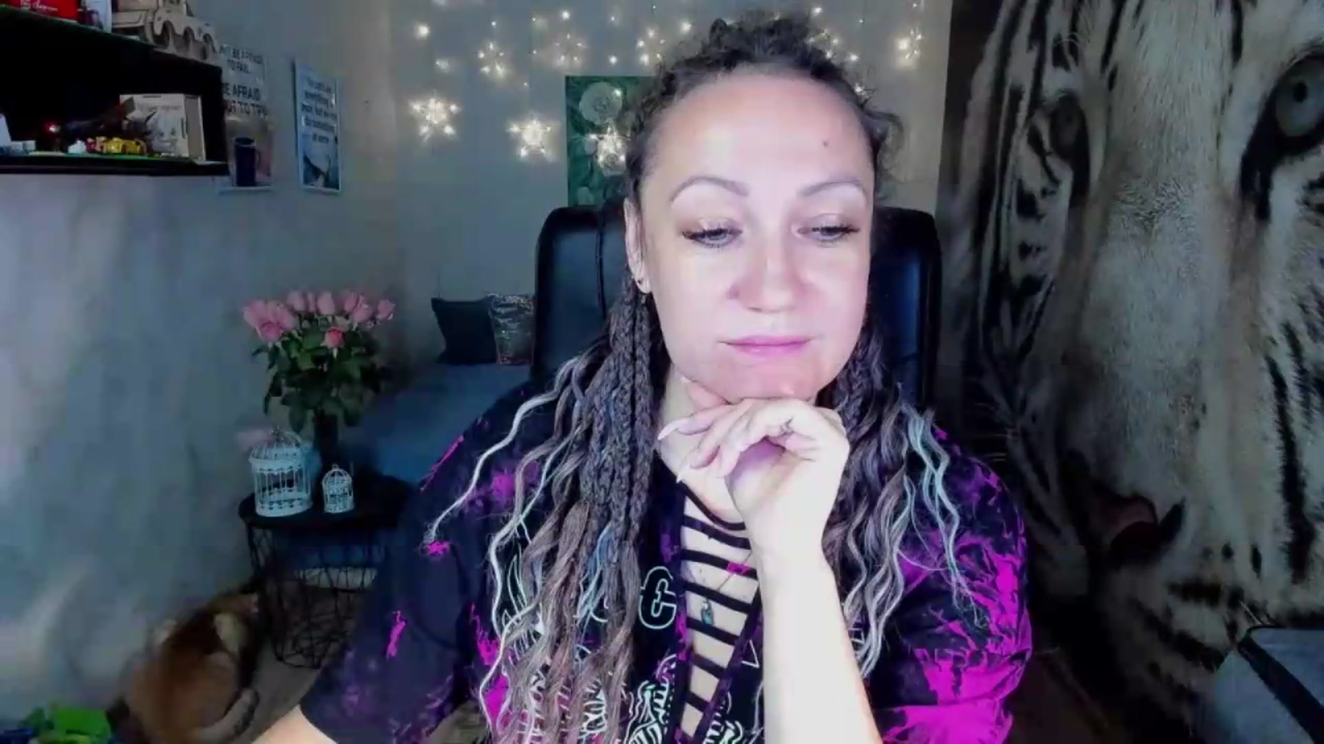 Gallery image thumbnail from AnkaSweet's myfreecams stream on, 08/05/2026, 24:49 image 13 of 20