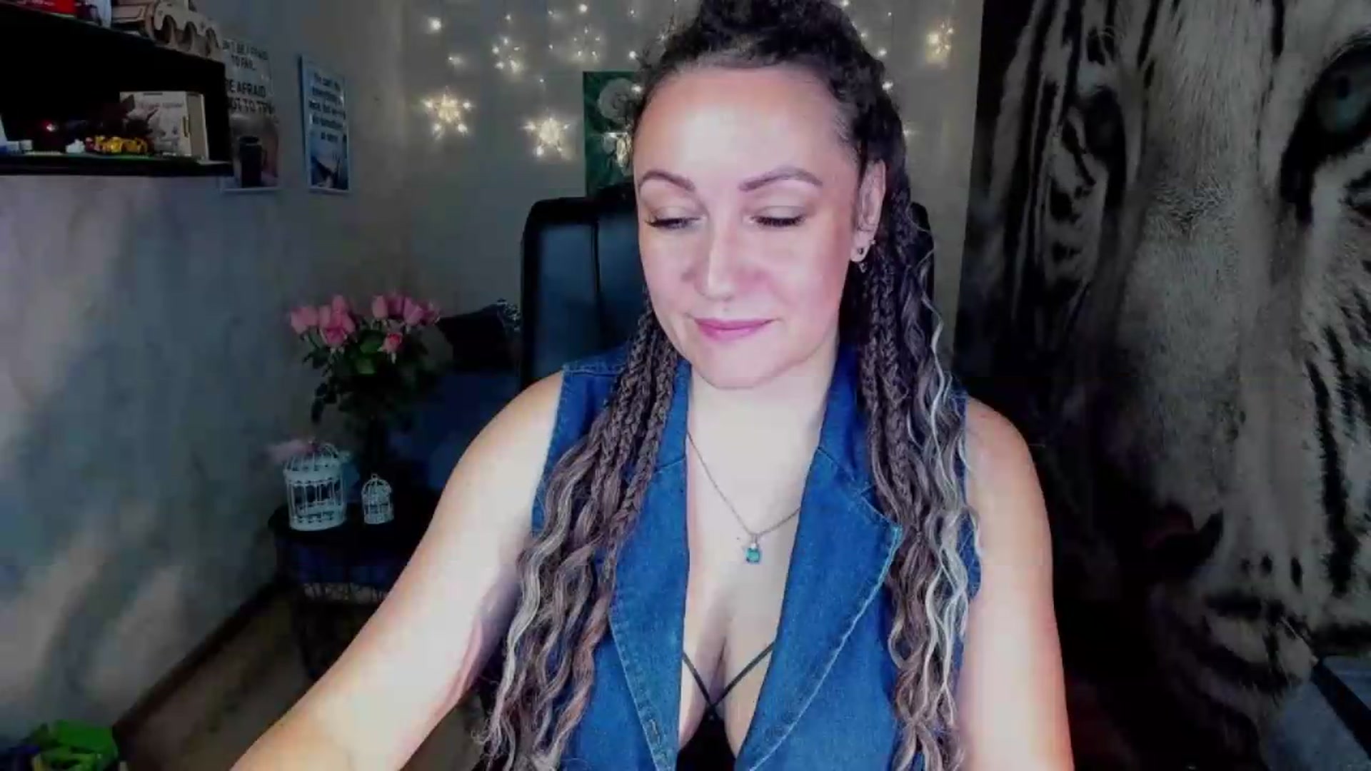 Gallery image thumbnail from AnkaSweet's myfreecams stream on, 08/06/2026, 23:49 image 4 of 20