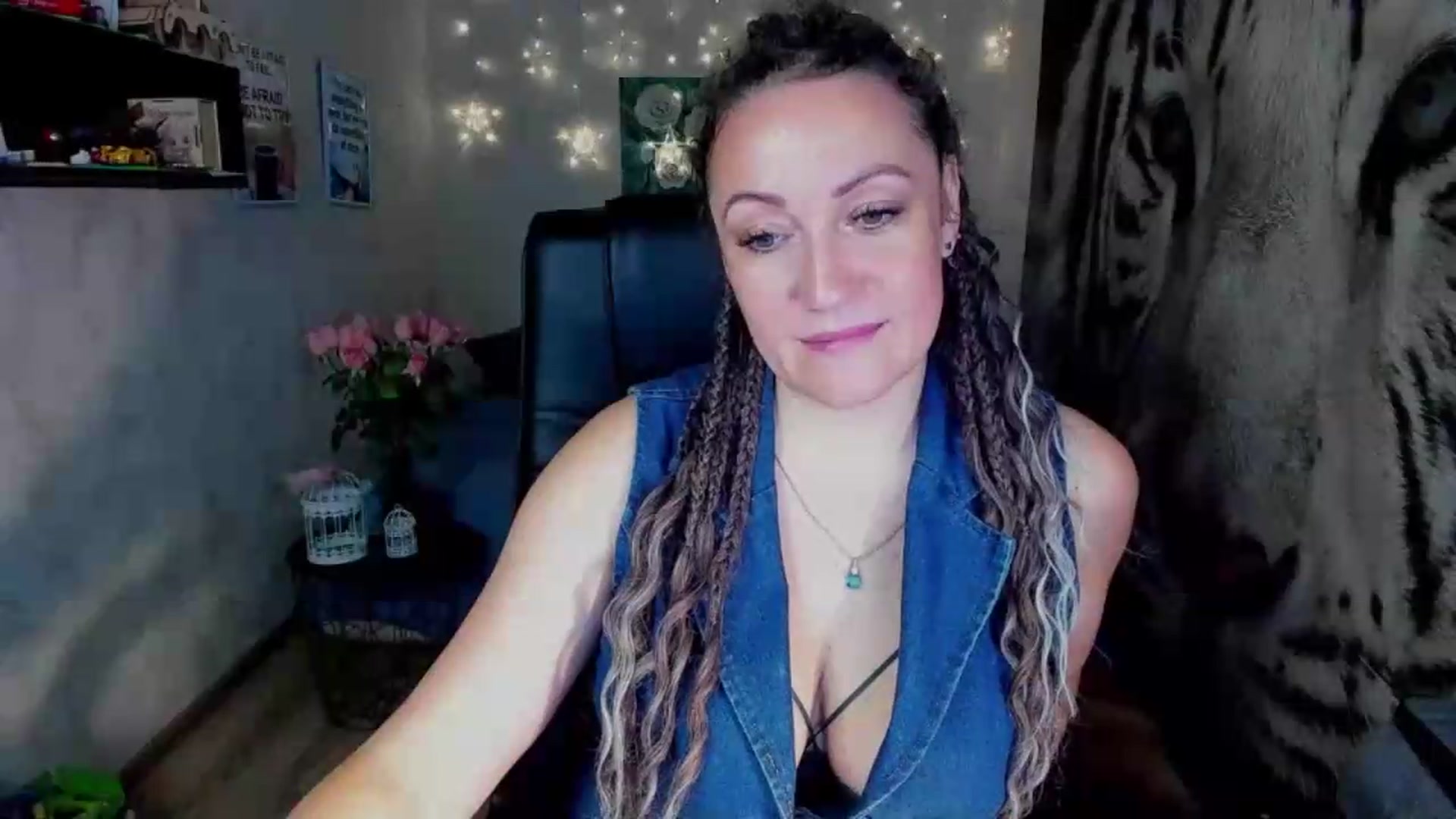 Gallery image thumbnail from AnkaSweet's myfreecams stream on, 08/06/2026, 23:49 image 7 of 20