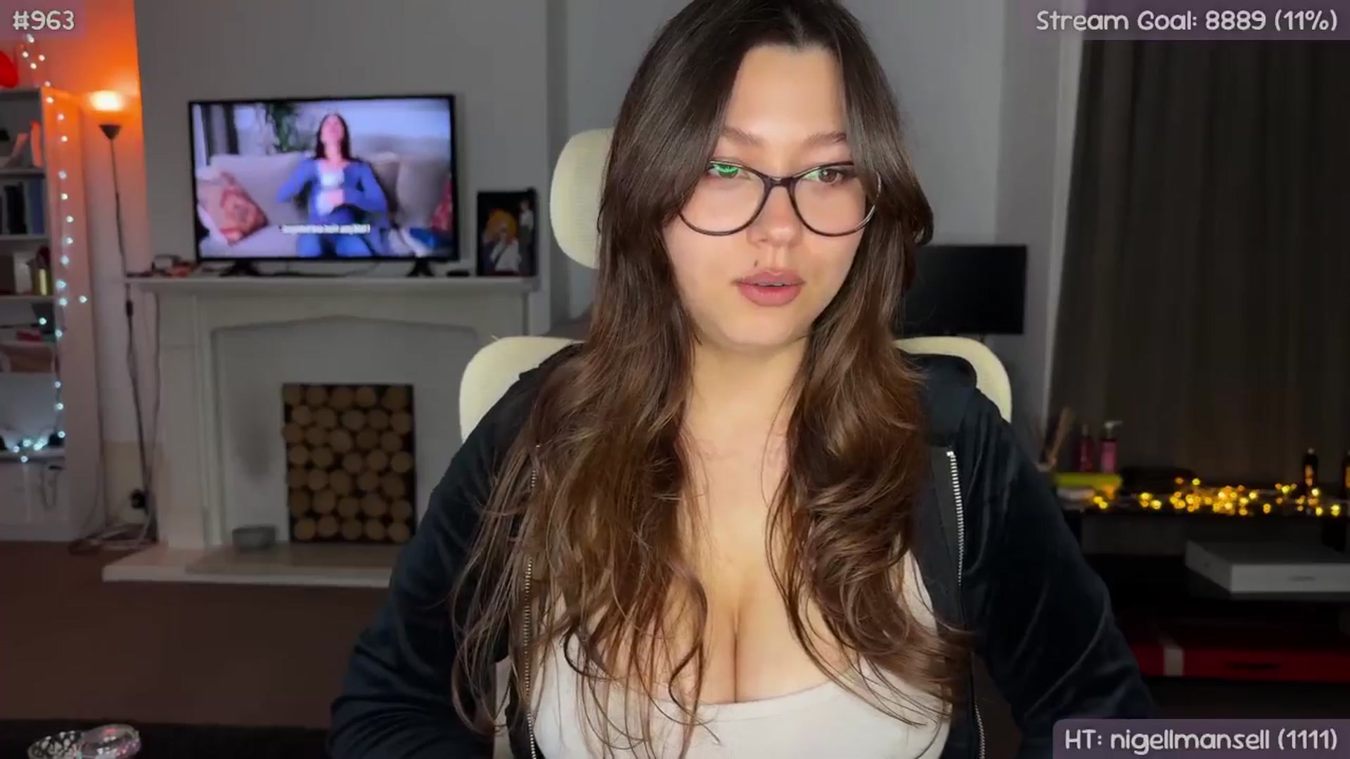 Gallery image thumbnail from AnnAngel1's myfreecams stream on, 09/23/2025, 23:07 image 4 of 20